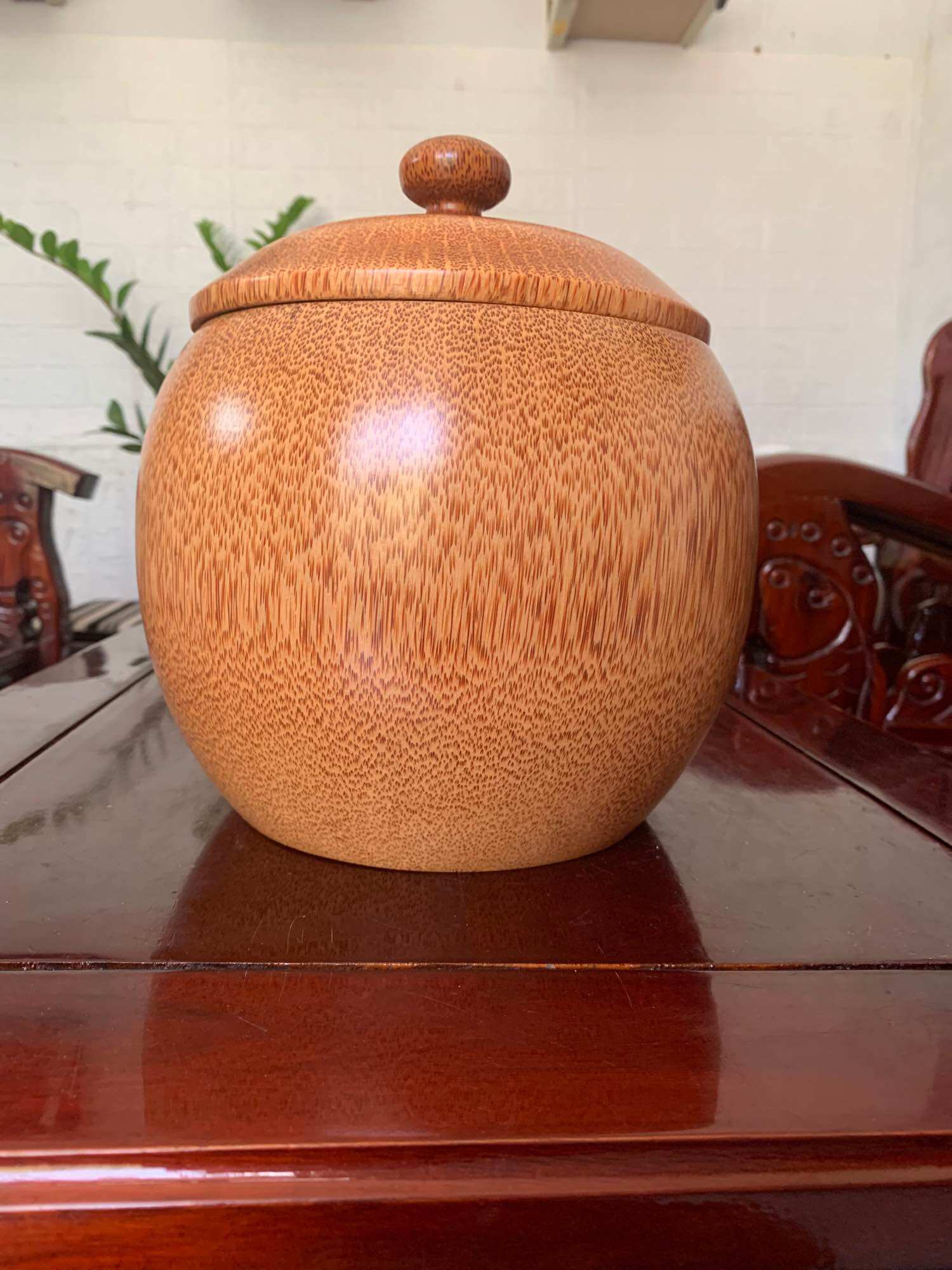 Giỏ bình ủ trà làm từ gỗ dừa