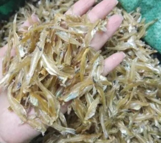 1KG Cá Cơm khô vị nhạt ( cá loại con nhỏ)