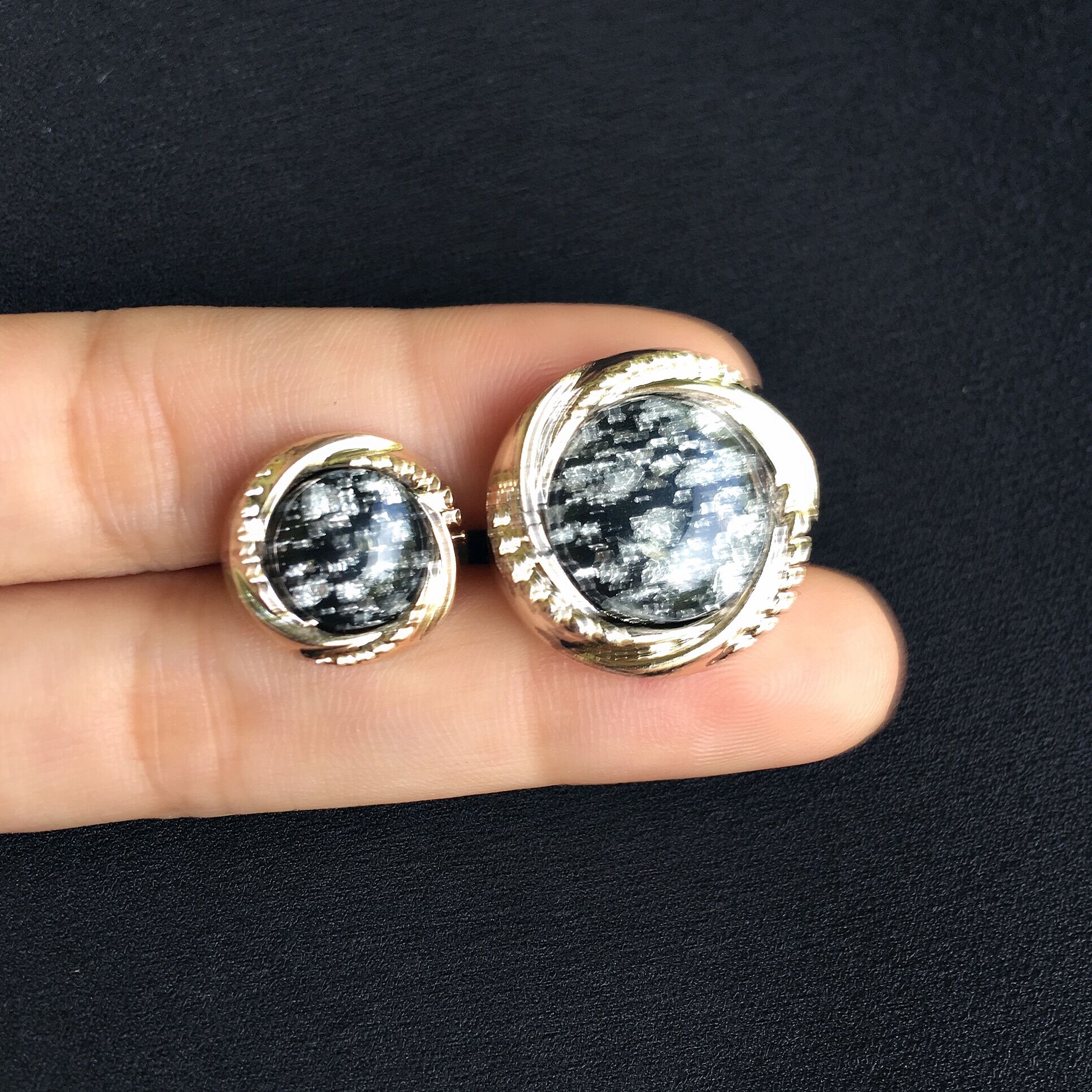 (N041) NÚT VÉT nhựa 2 size 2 màu