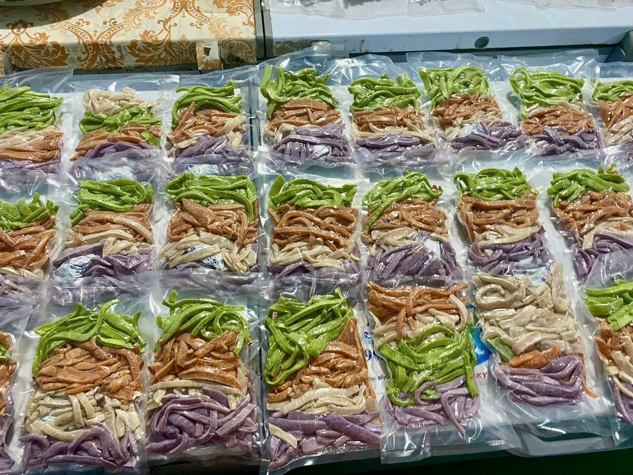 Mứt dừa non mix vị 500g