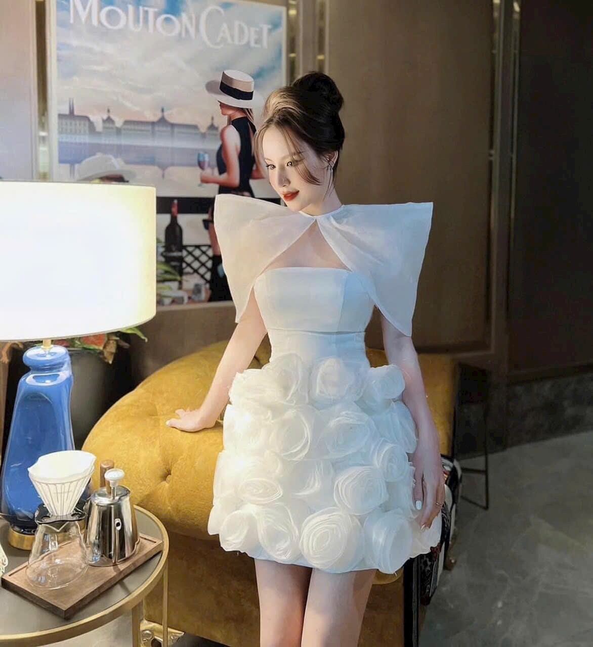 ĐẦM 2 IN 1 XOẮN HOA CÚP  ÁO CHOÀNG