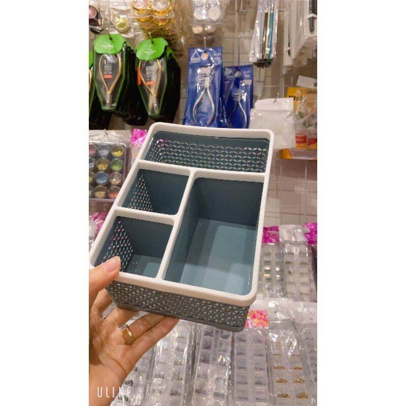 Giỏ đựng đồ Nail mi tiện lợi.