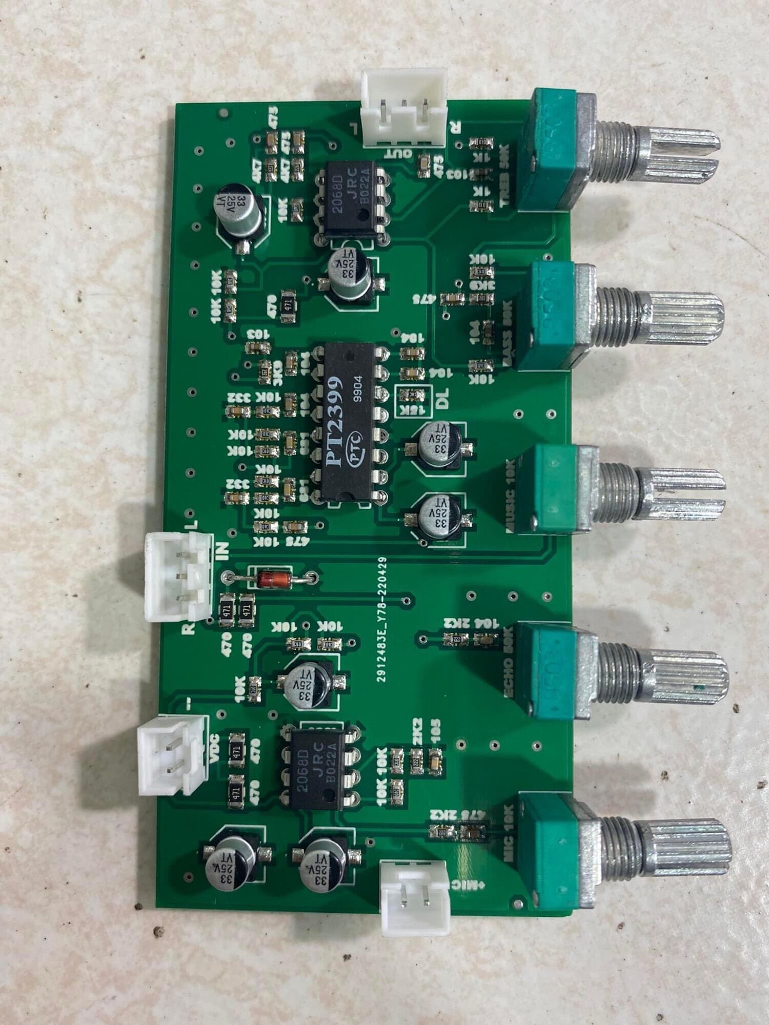mạch micro có tạo vang 5 volum
