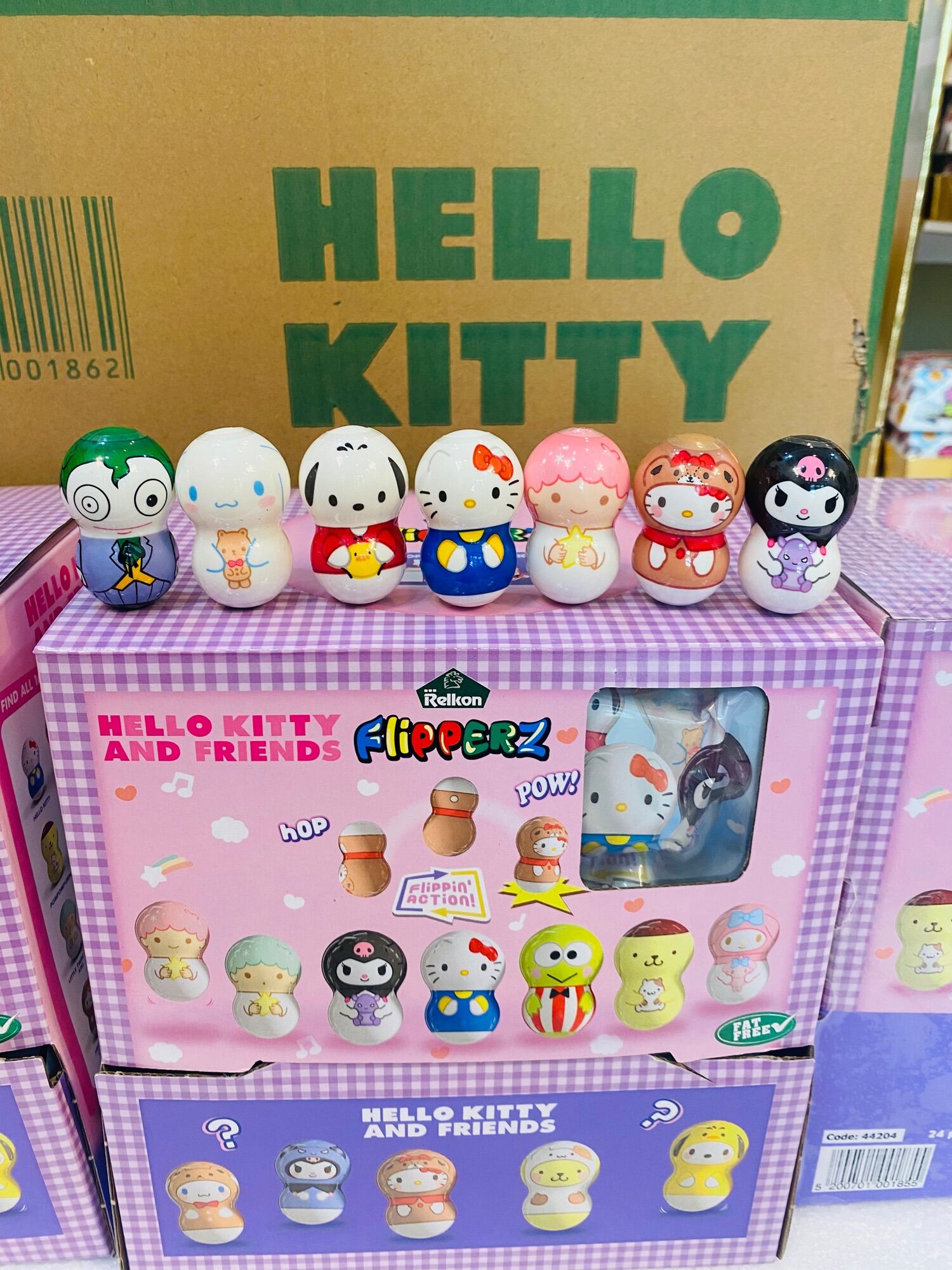 Hộp 24 gói kẹo đồ chơi lật đật hello kitty flipperz