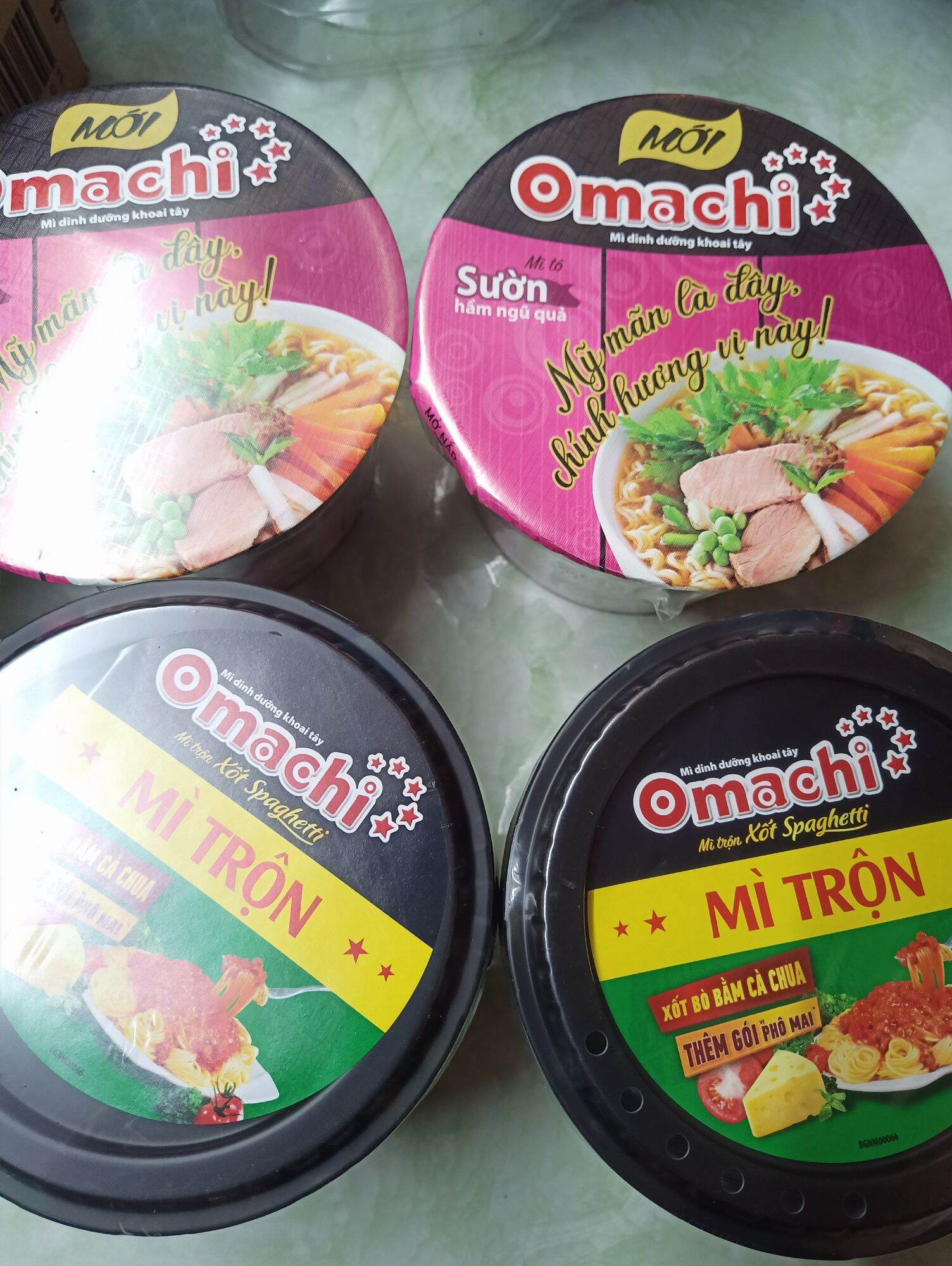 Combo 10 tô mì  khách được chọn vị sườn, bò, tộm chua cay, mì trộn...