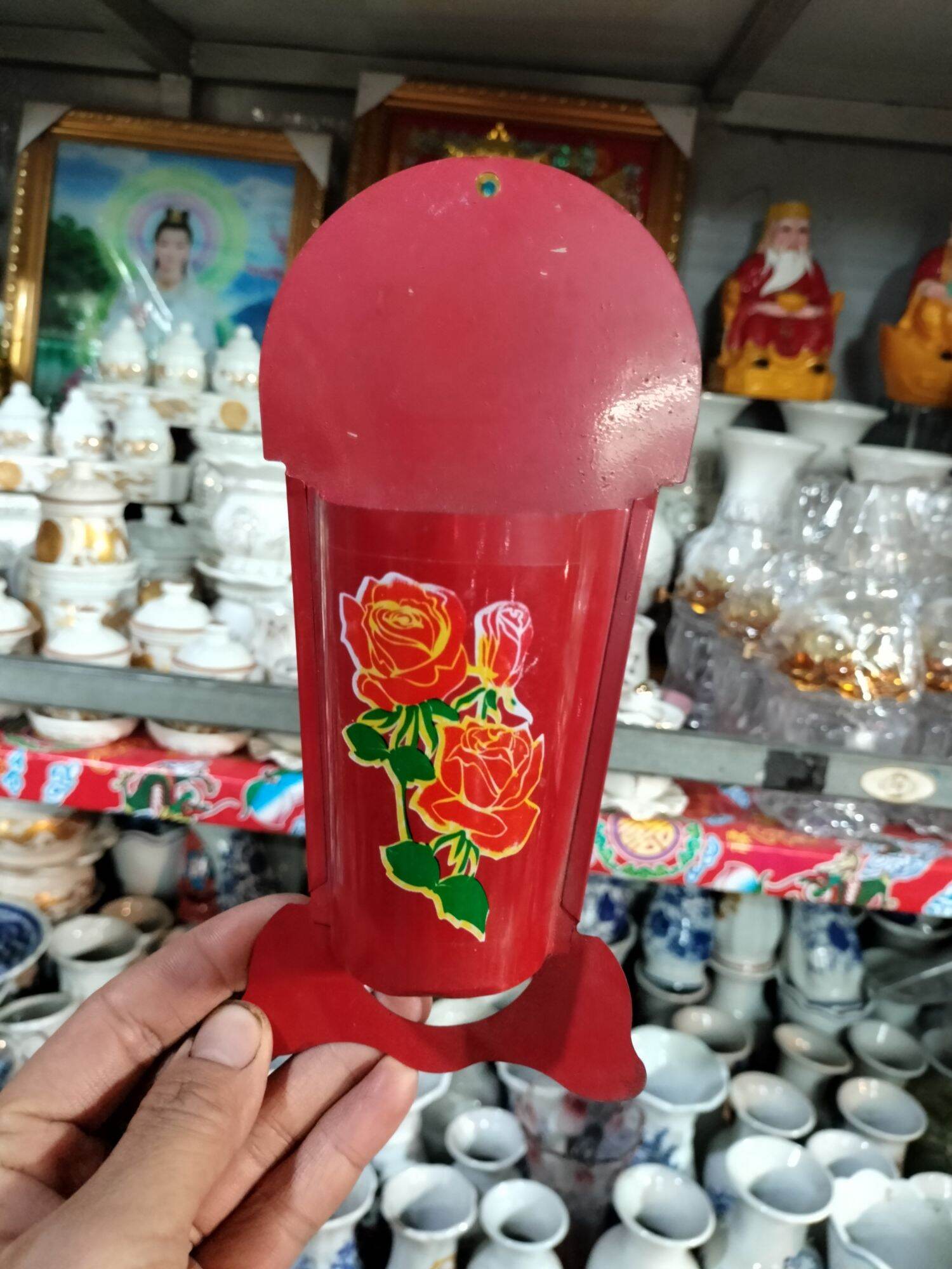 Cắm nhang dán tường