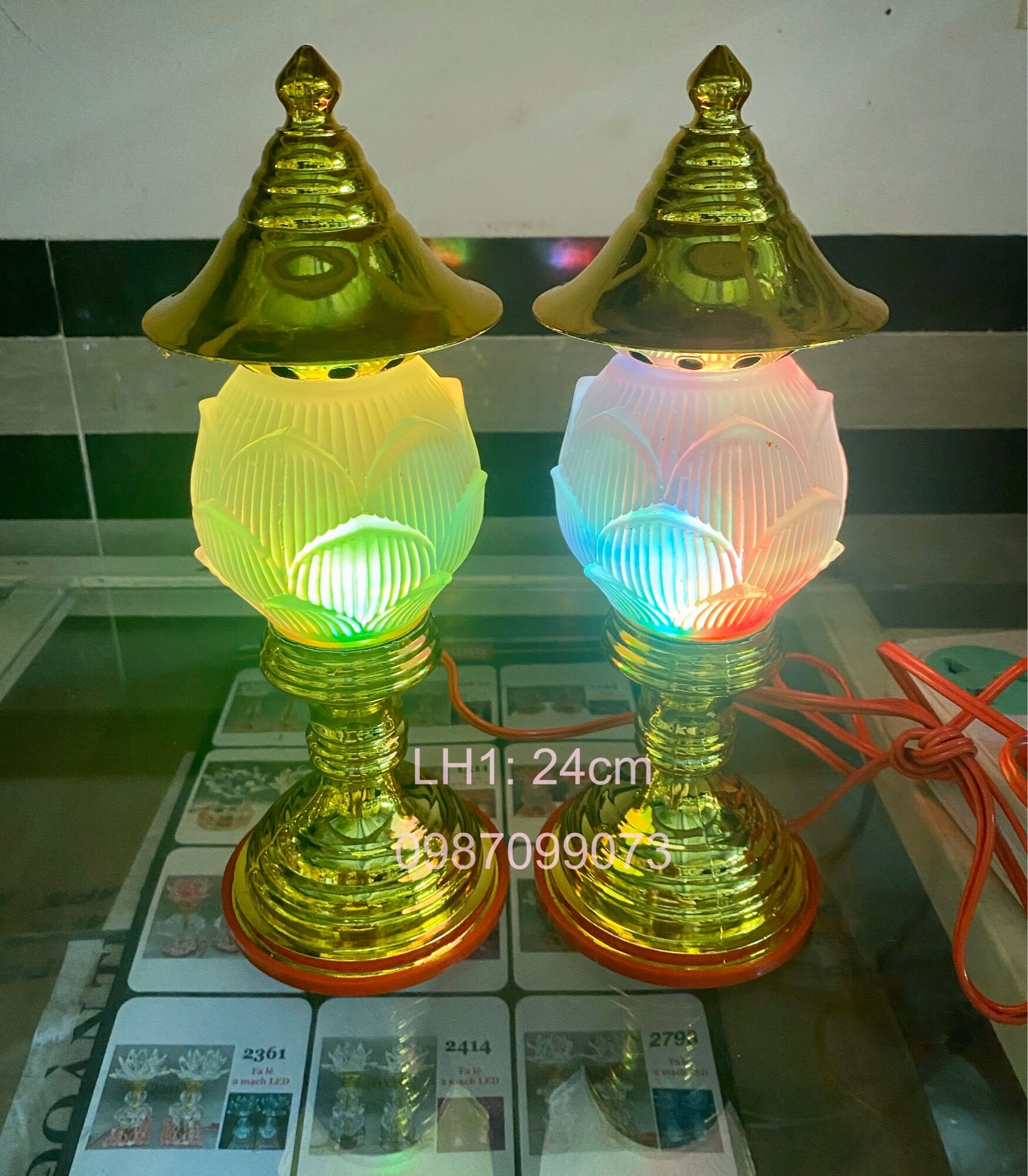 ĐÈN THỜ BẢO LIÊN HOA,LIÊN ĐĂNG,LƯU LY (MỘT CẶP)