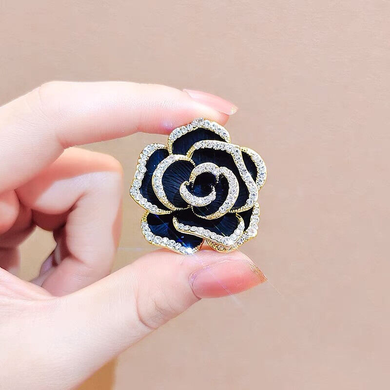 Trâm cài ngực phong cách chanel hoa cài ngực hoa sơn trà kim cương nhân tạo amass mẫu nữ khí chất đơn giản áo vest ghim cài áo len