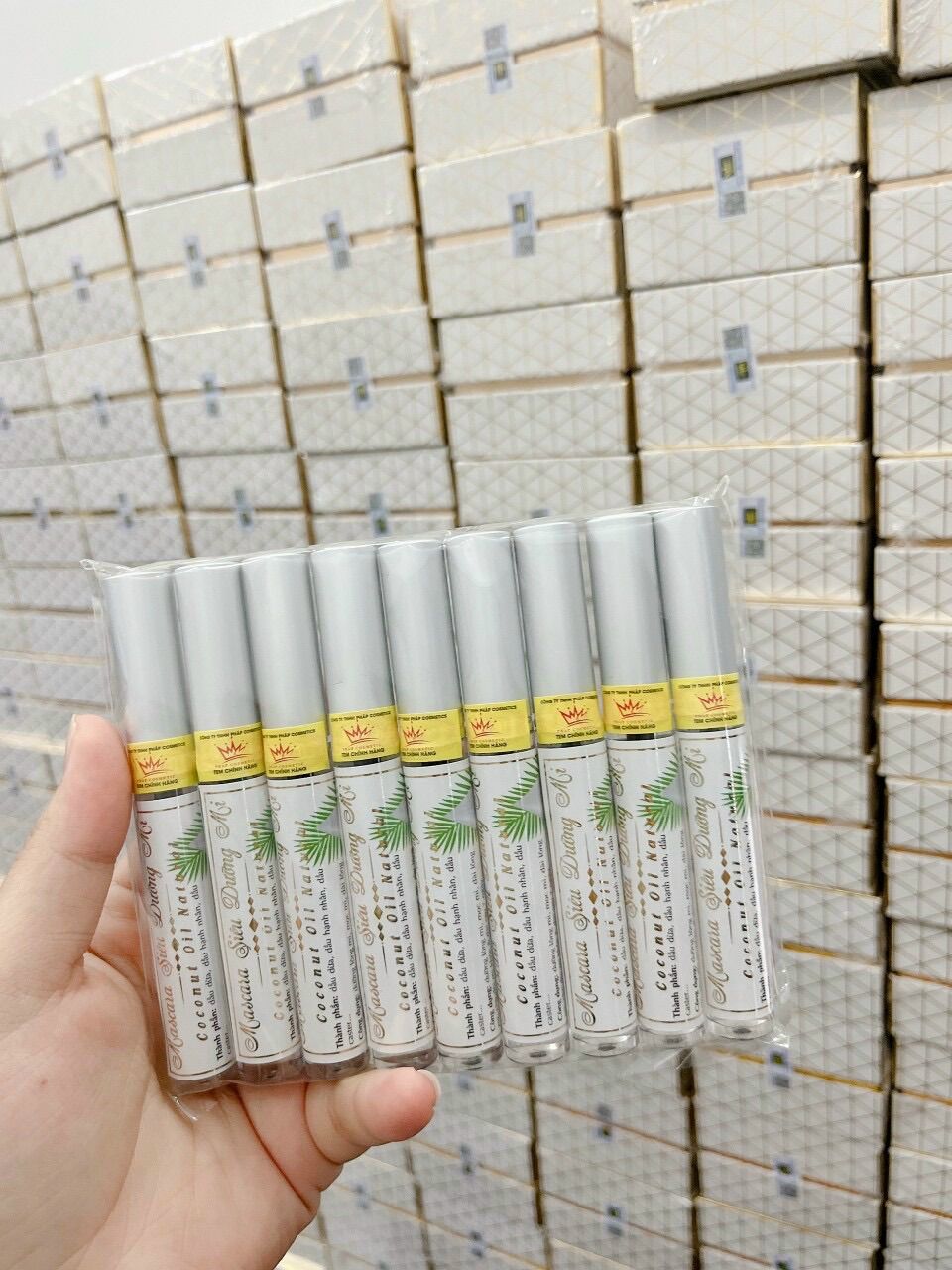 Mascara tinh chất dầu dừa Pháp siêu dưỡng dài mi