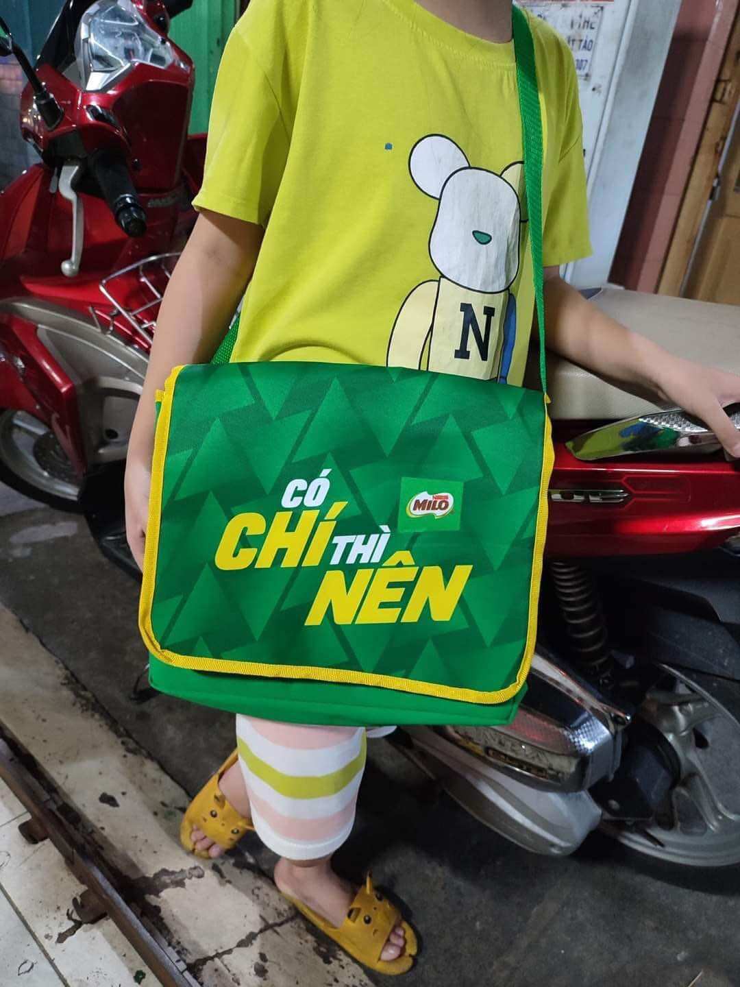 Balo đi học milo đeo chéo milo hàng quà tặng