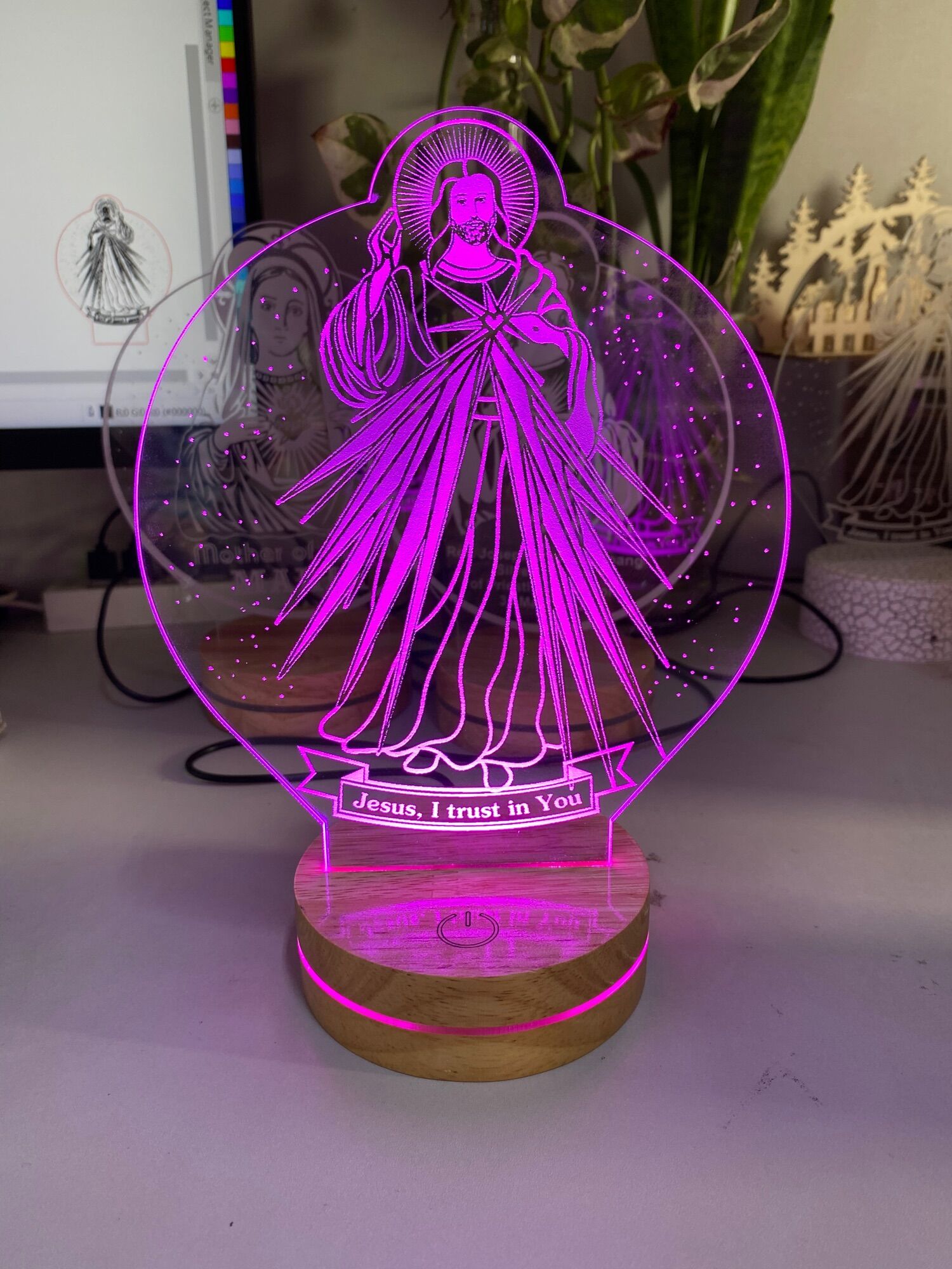 Đèn led 3d khắc hình lòng chúa thương xót