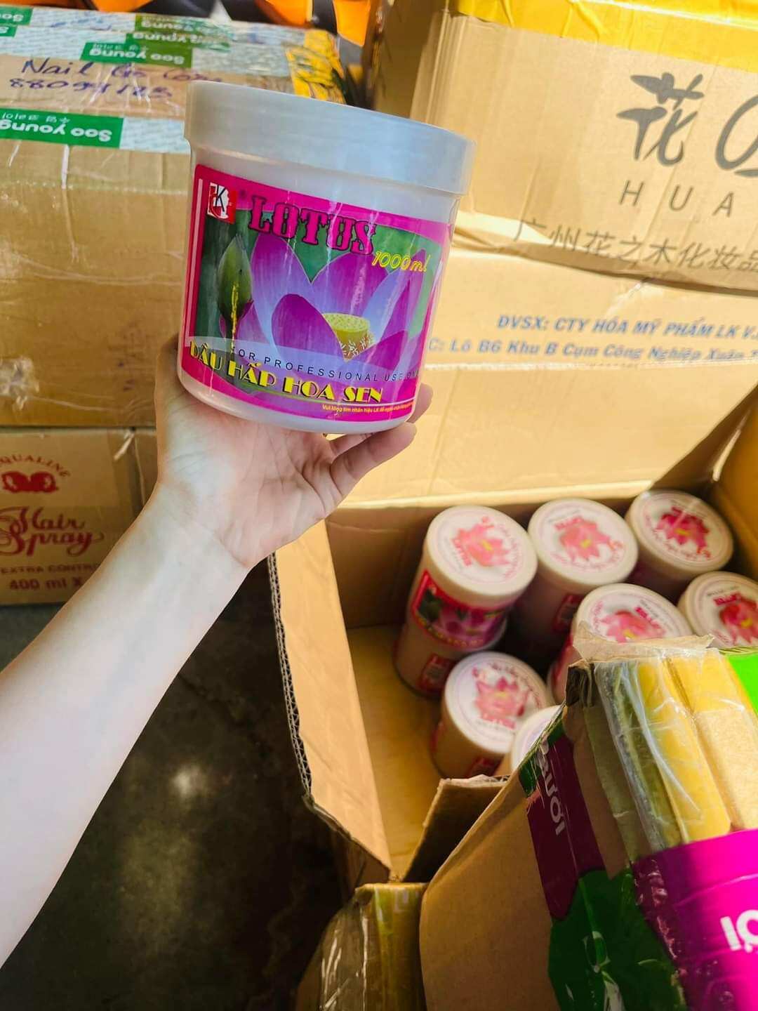 KEM Ủ TÓC SIÊU MƯỢT HOA SEN 1000ML