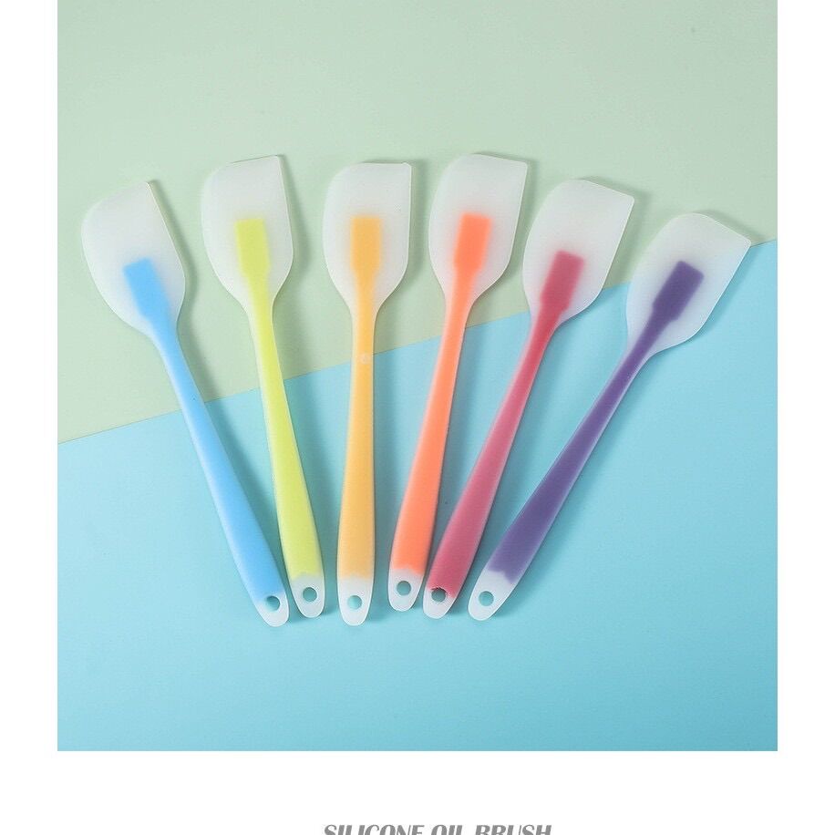 Phới trộn bột silicon làm bánh 28cm