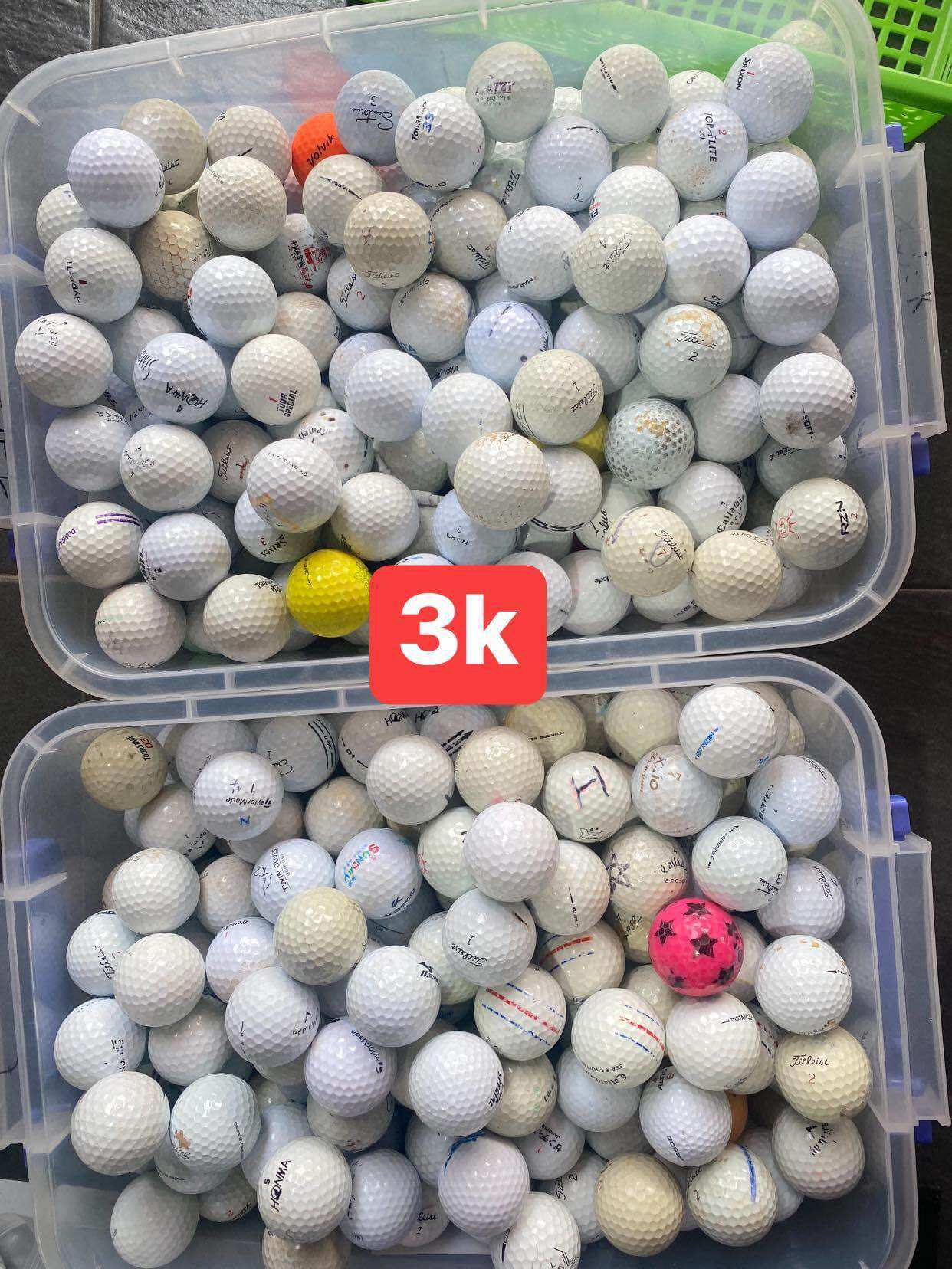 Bóng golf 3k cũ các thương hiệu lẫn lộn , bóng vẫn còn trắng sáng giá tốt cho các anh chị mới tập chơi mất banh nhiều , hoặc để tại nhà tập