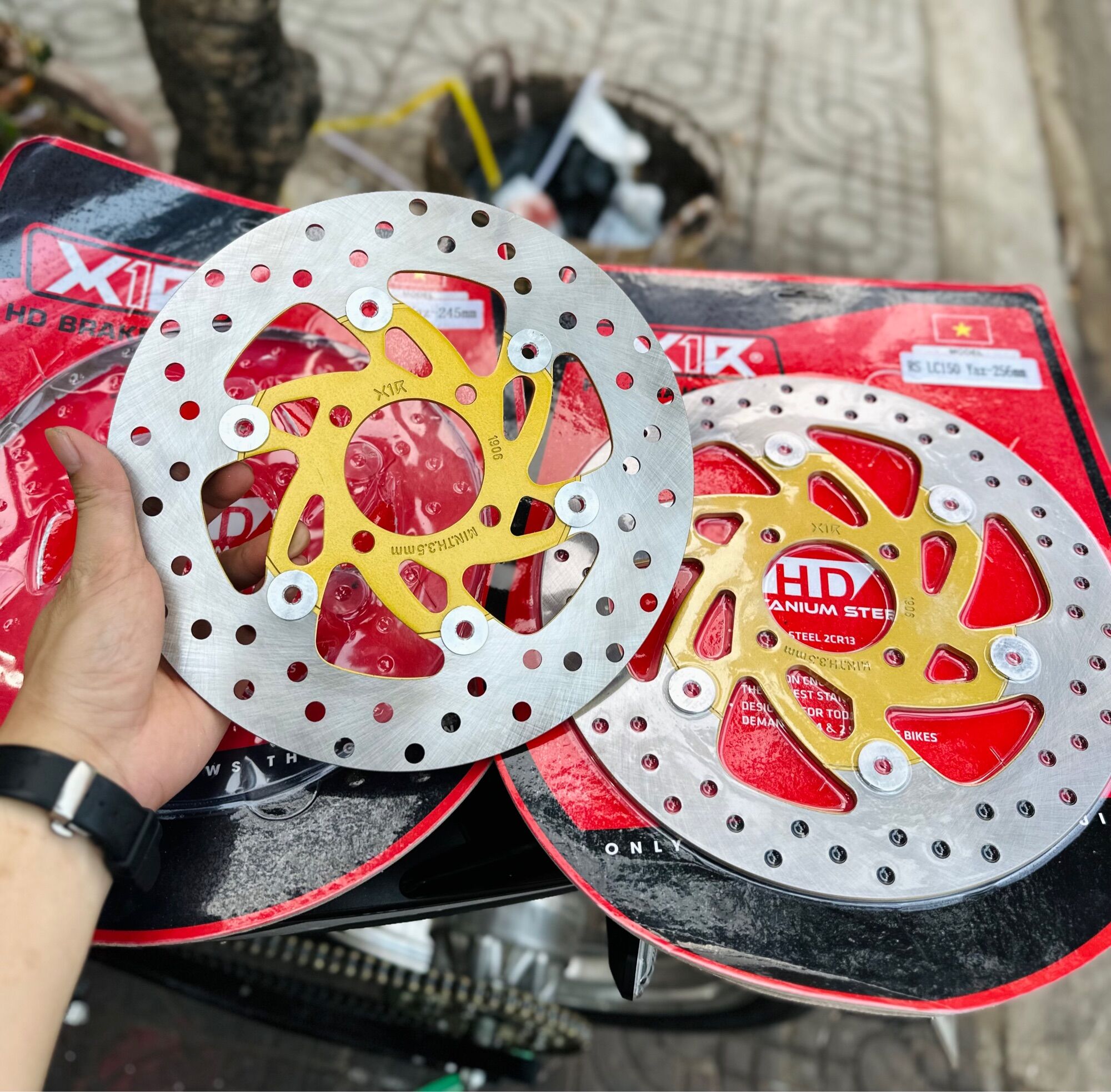 Đĩa yaz x1r chính hãng 245 256mm
