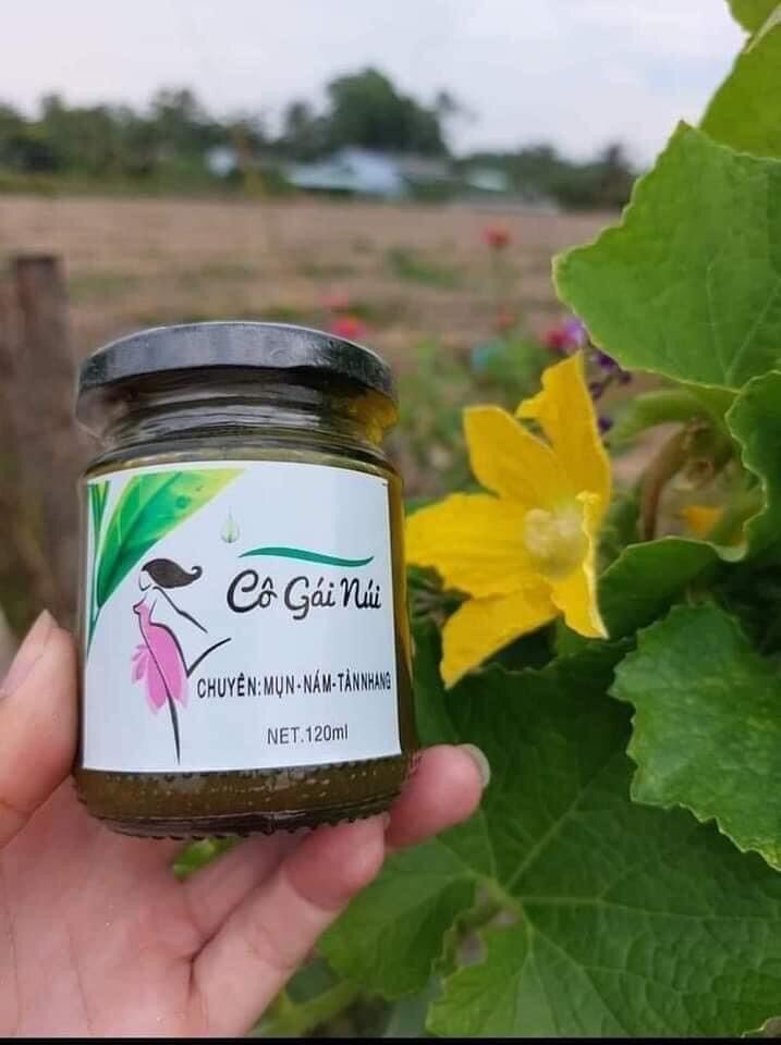 Mặt nạ cao lá rừng cô gái núi