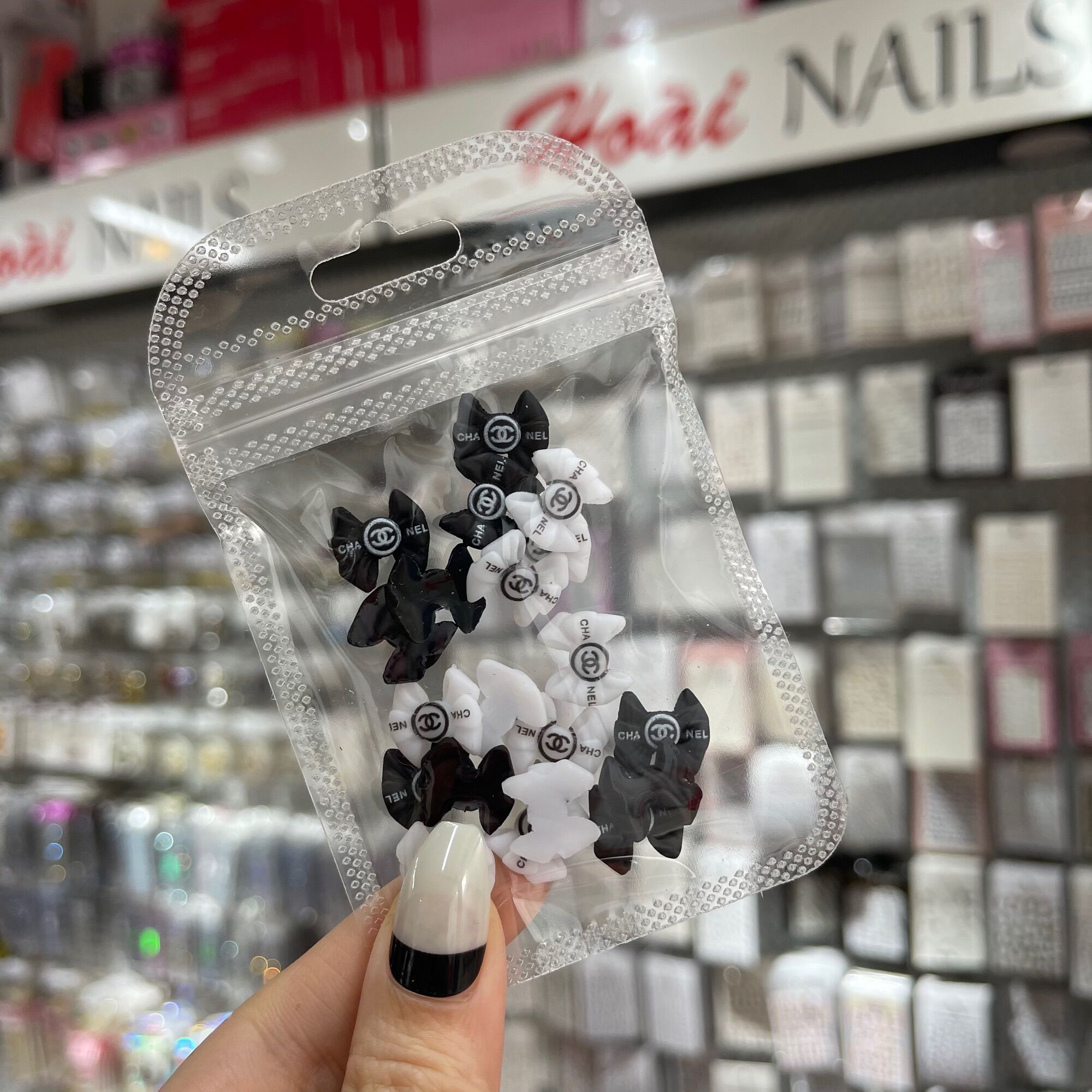 Nơ chanel nhựa ( gói 20c)