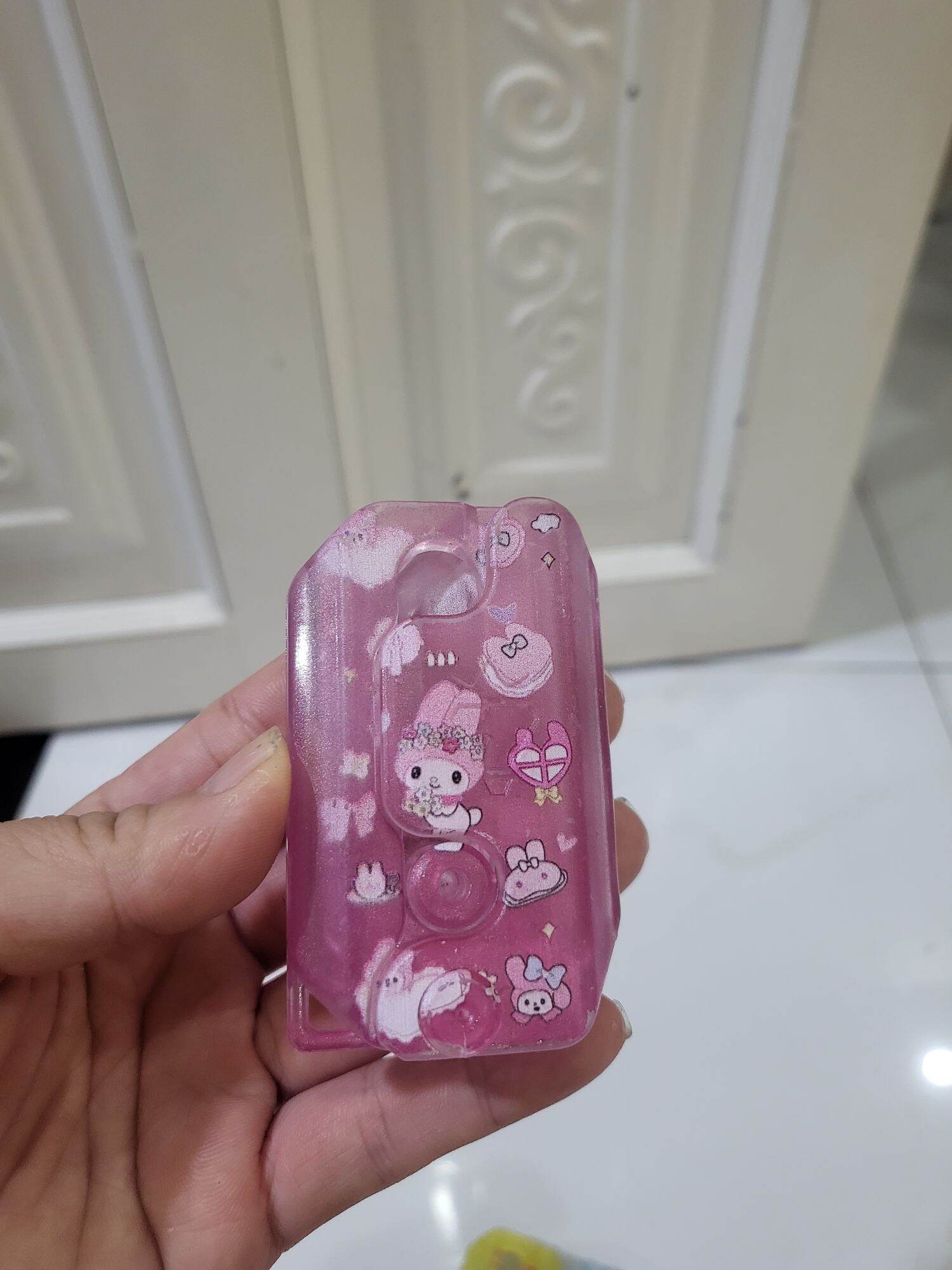 ĐỒ CHƠI DAO CÀ RỐT VÔ TRI CHÓP ĐÈN