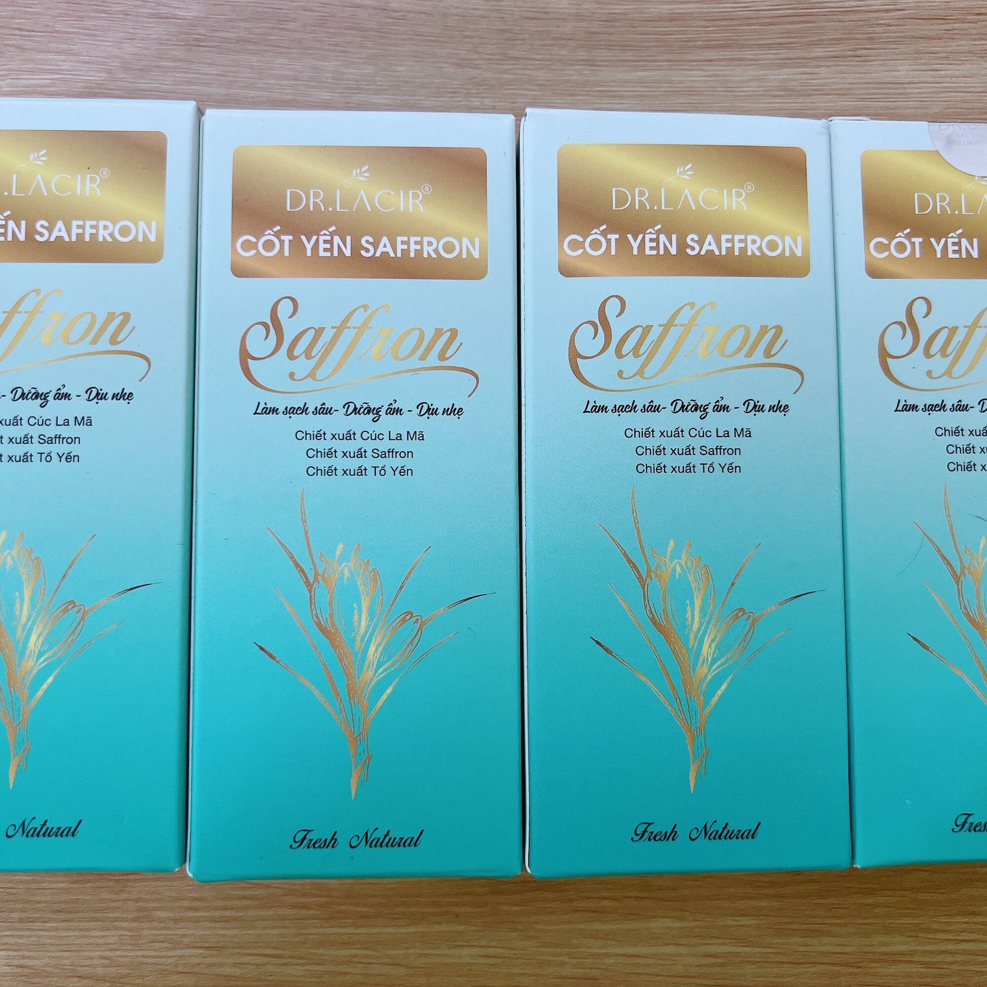 [Mini] Toner Cốt Yến Saffron Dr Lacir Cấp Ẩm Hỗ Trợ Se Khít Lỗ Chân Lông Dr.lacir 10ml