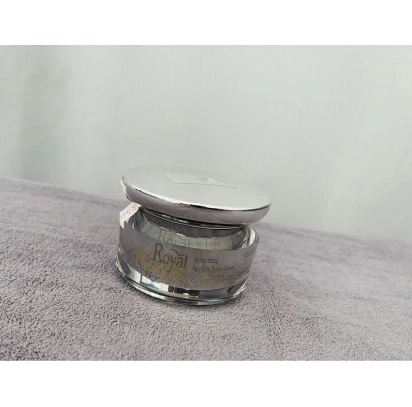 Kem dưỡng trắng mờ nám Royal