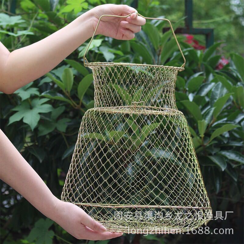 Giỏ đựng cá bằng sắt chắc chắn ,có thể thu gọn tiện lợi