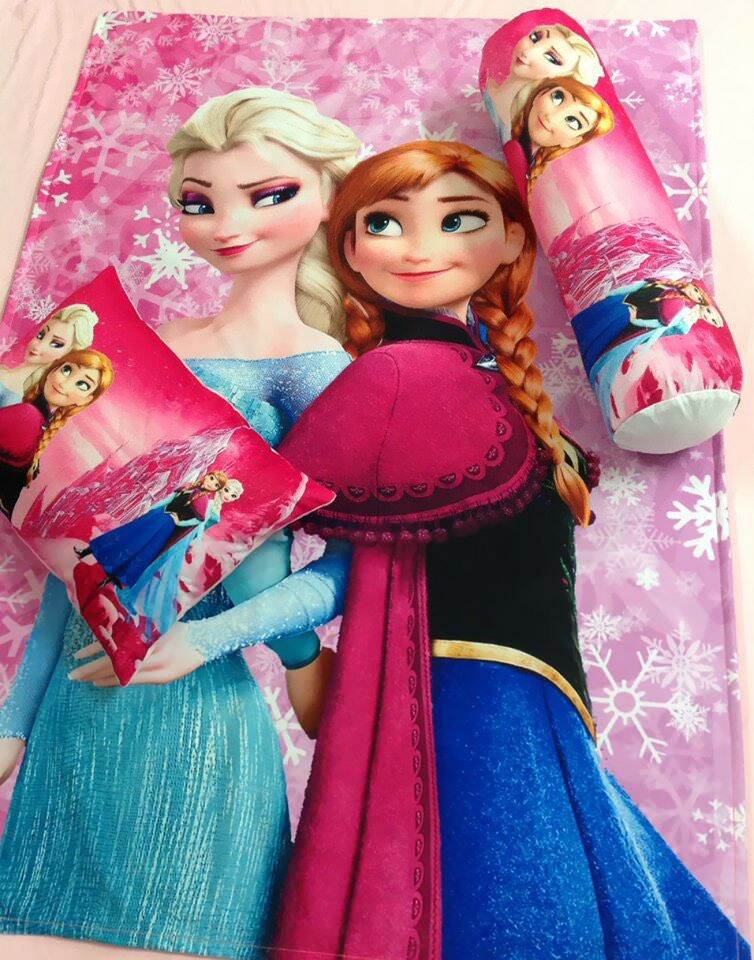 Set chăn gối Elsa hồng cho bé mẫu giáo