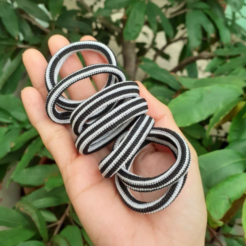Túi 48 dây cột tóc sọc trắng đen dễ thương cứng,ít giản (Loại nhỏ)
