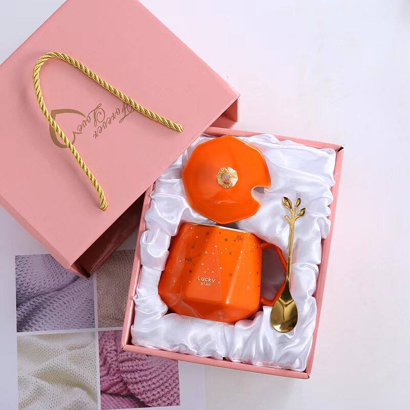 Cốc mug bộ cốc cà phê hộp quà ngày phụ nữ mẫu cặp đôi quà tặng giá trị cao cốc gốm sứ kèm thìa nắp
