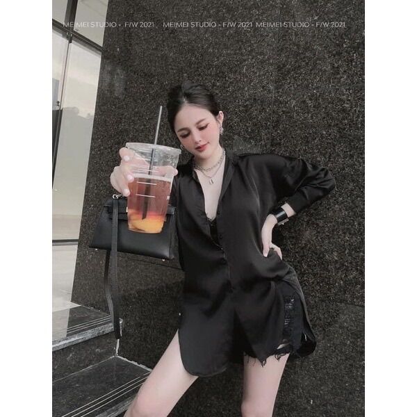 Áo sơ mi lụa phom rộng oversize giấu quần