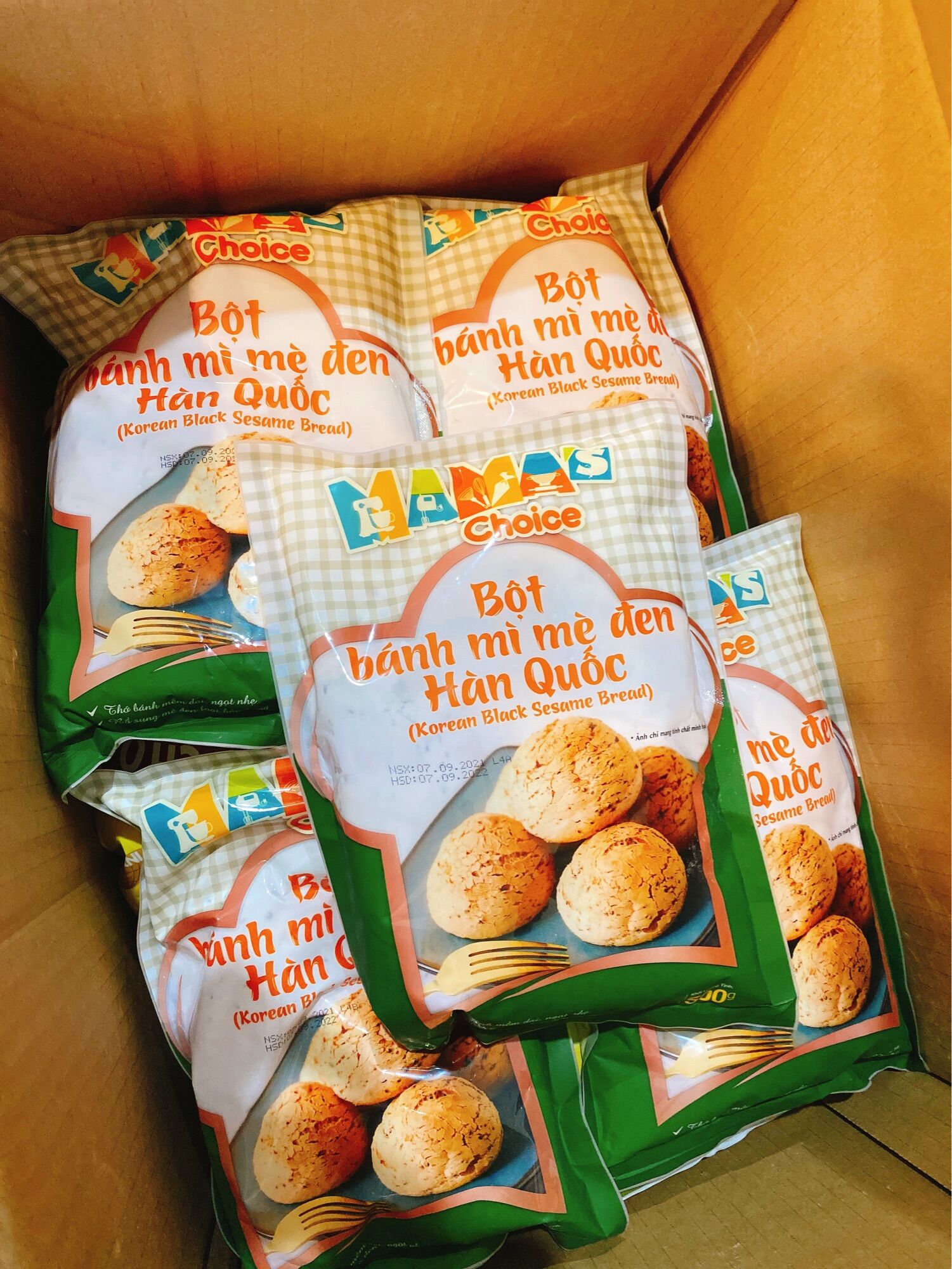 Bánh Mì Mè Đen Hàn Quốc