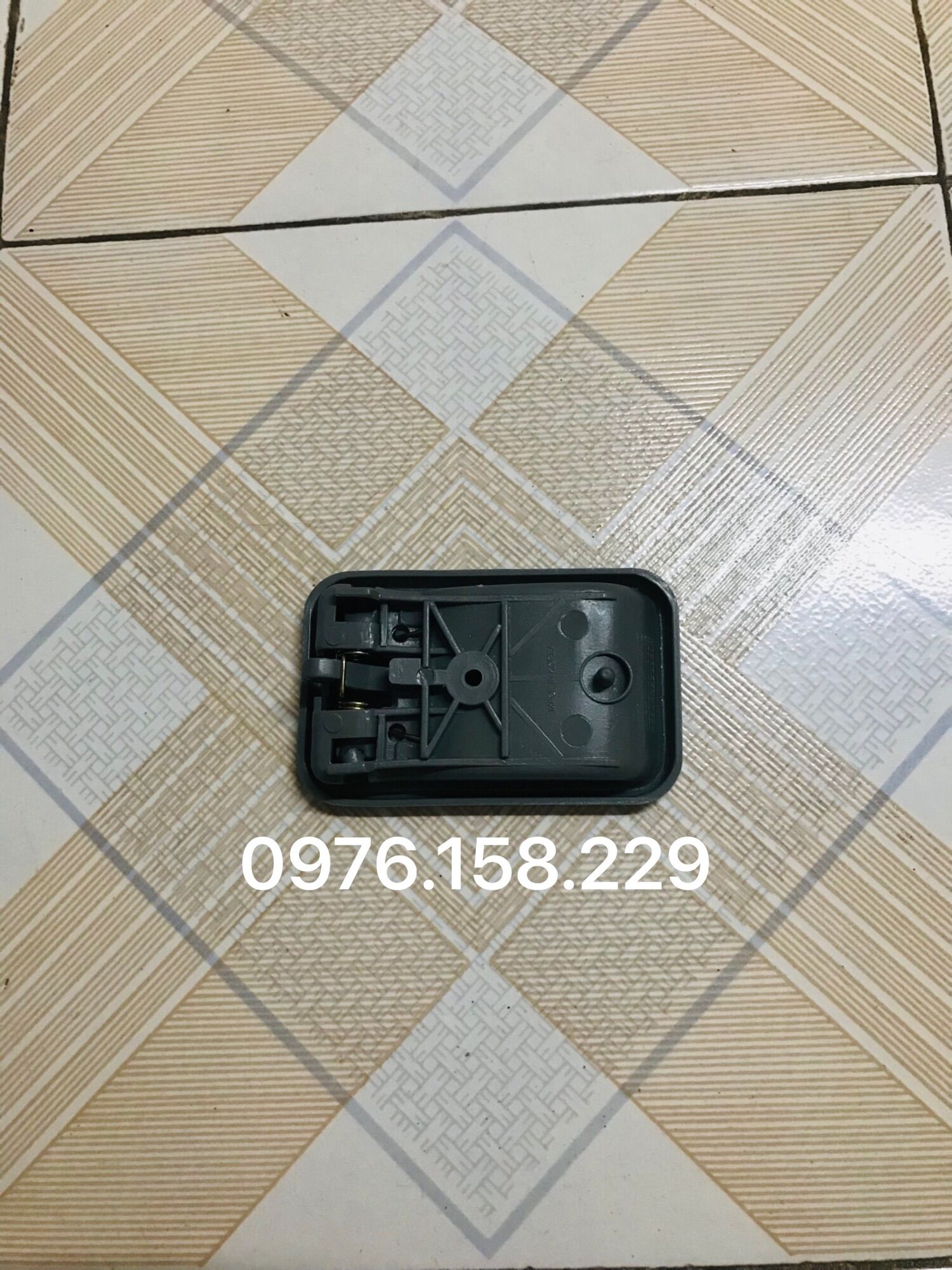 TAY MỞ CỬA TRONG KIA PRIDE, CD5