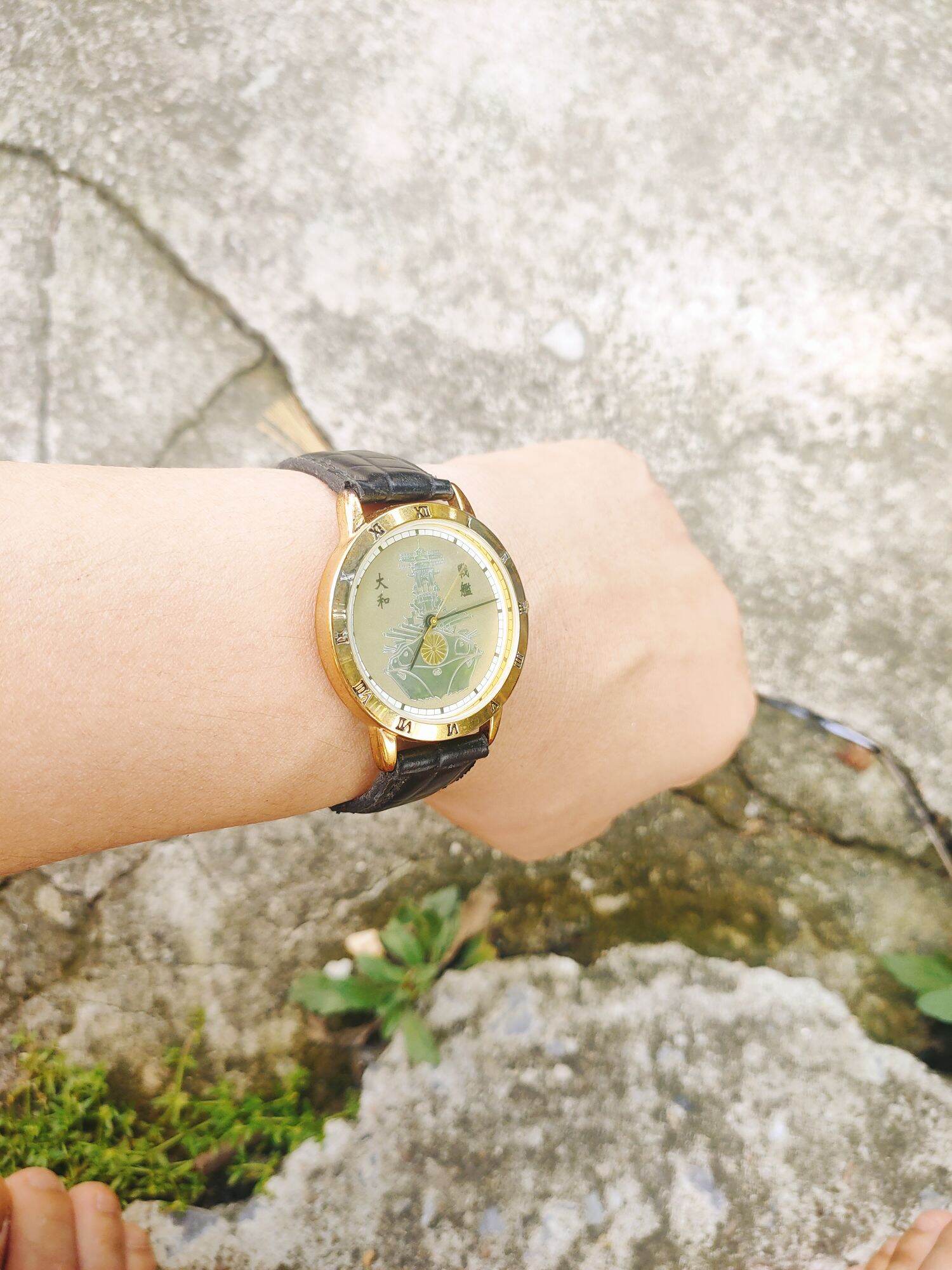 Đồng hồ nội đia nhật, size 38mm, dây da đẹp