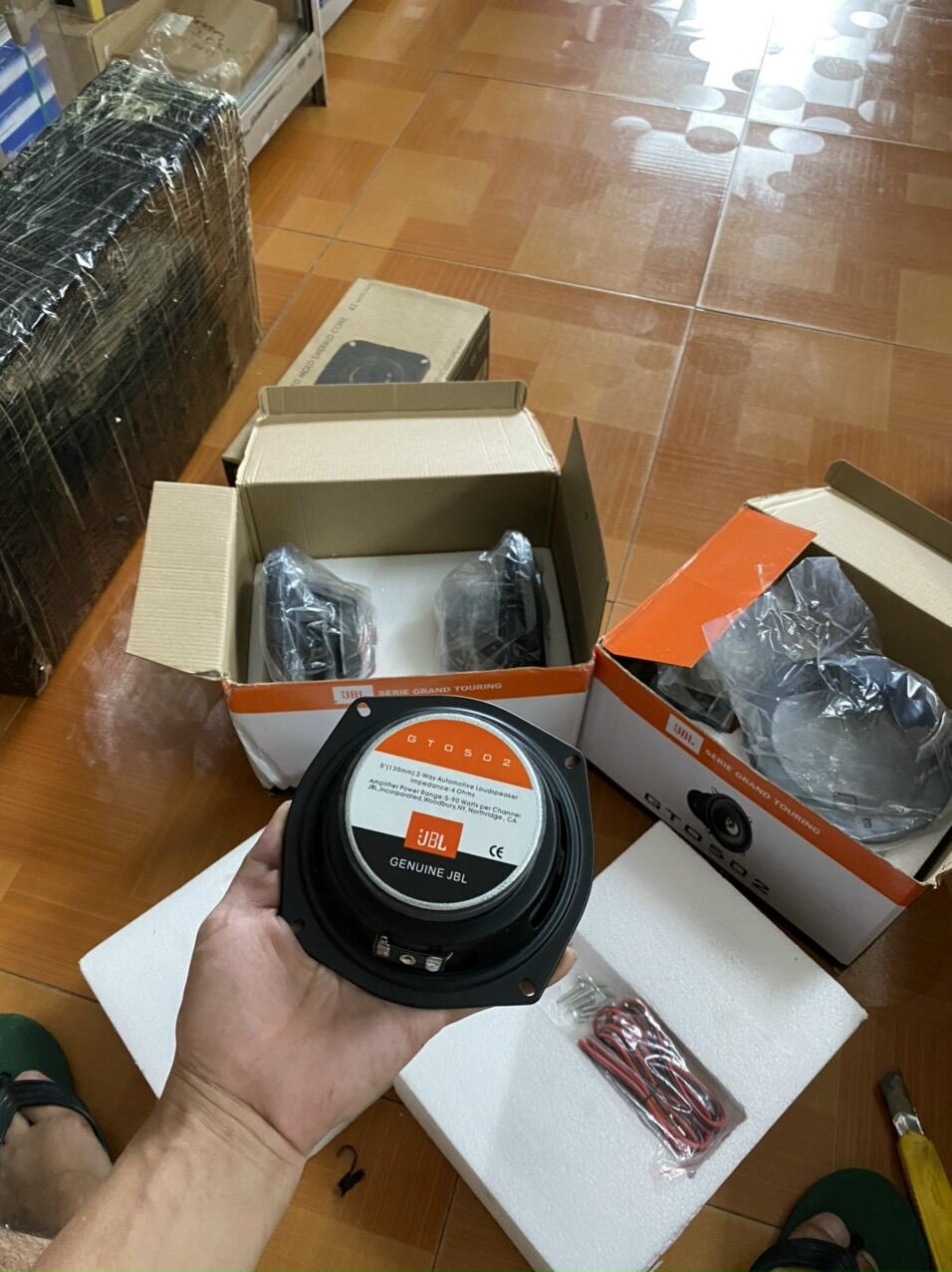 Loa cánh cửa JBL 4, 5, 6 inch