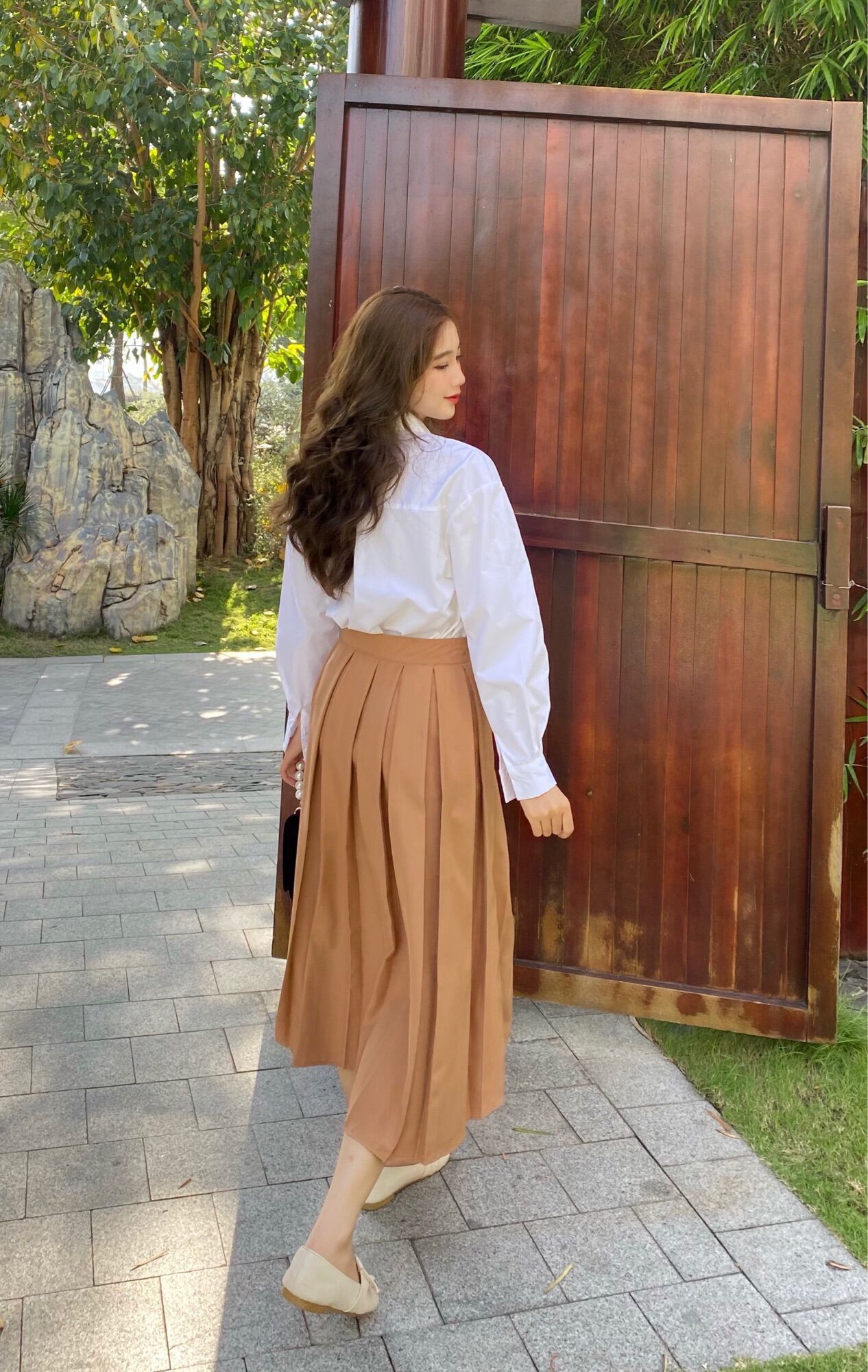 Chân váy xếp ly dáng dài Uimeecloset