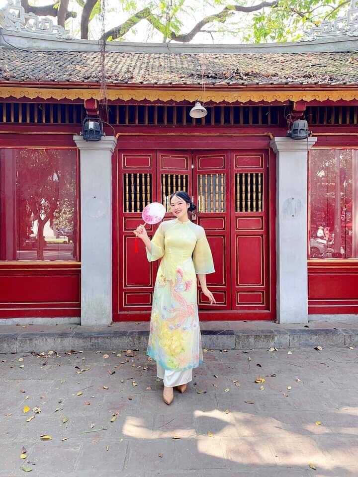Áo Dài Cách Tân Đính Kết Phượng Cao Cấp