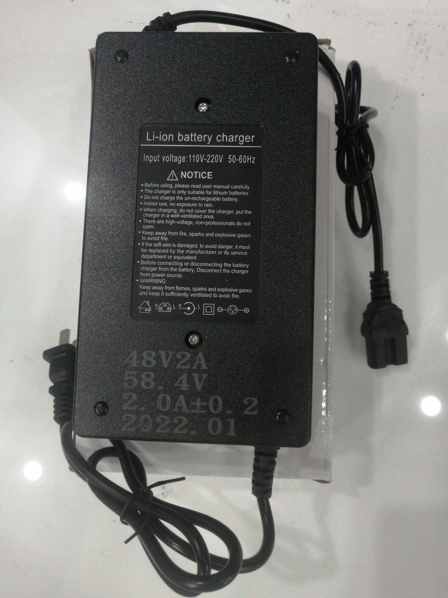 Sạc pin 48V2a, (output:58.4v)
