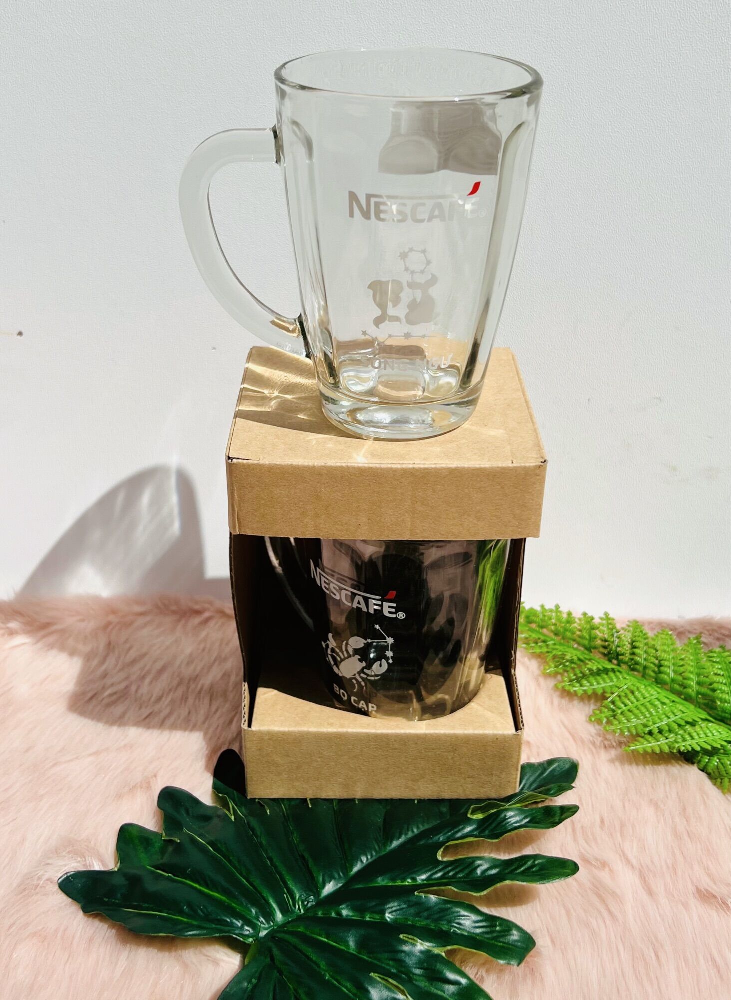 Ly thuỷ tinh có quai 340ml (Hàng Km Nescafe)