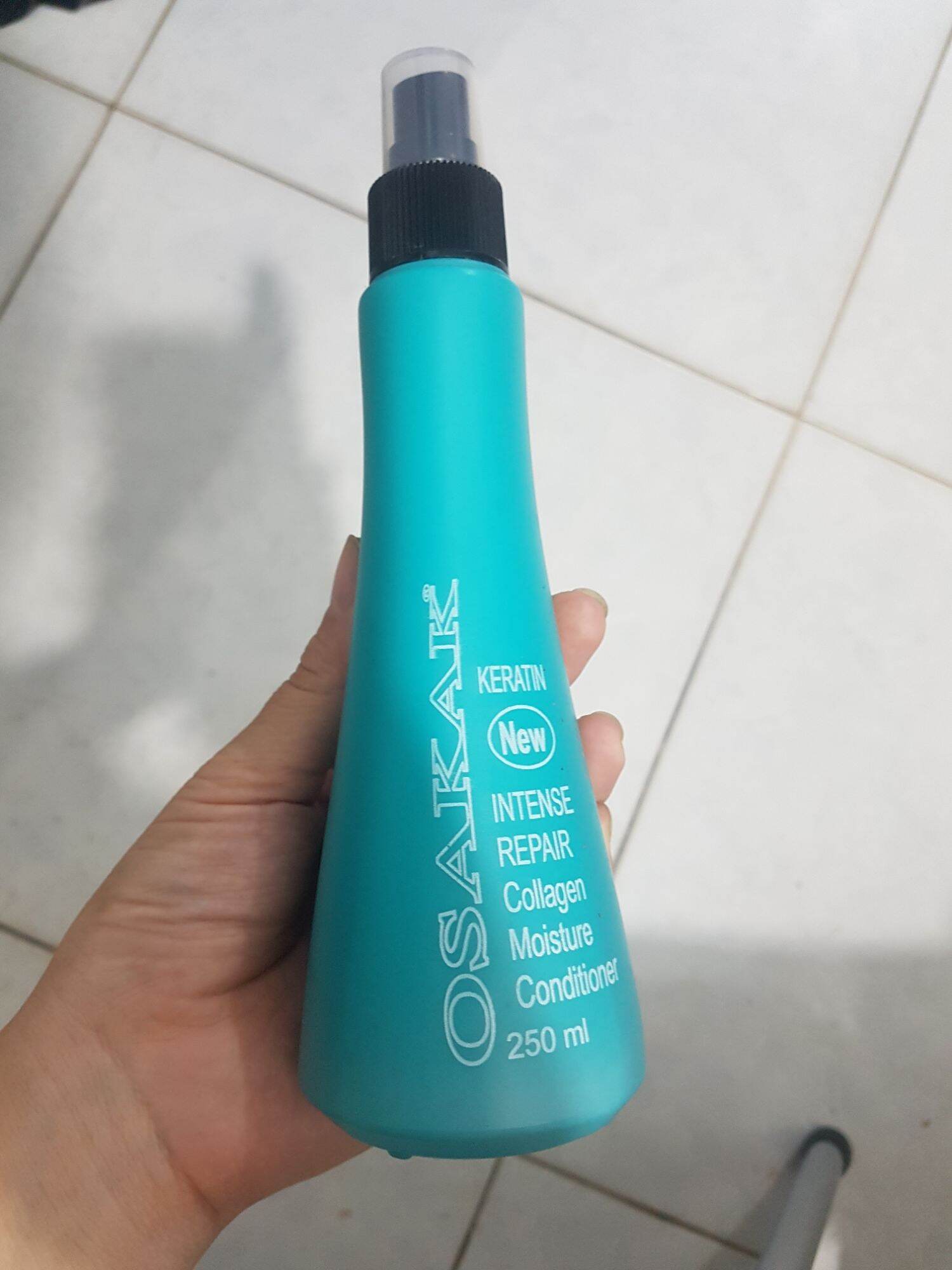 Xịt dưỡng tóc Osakak 250ml