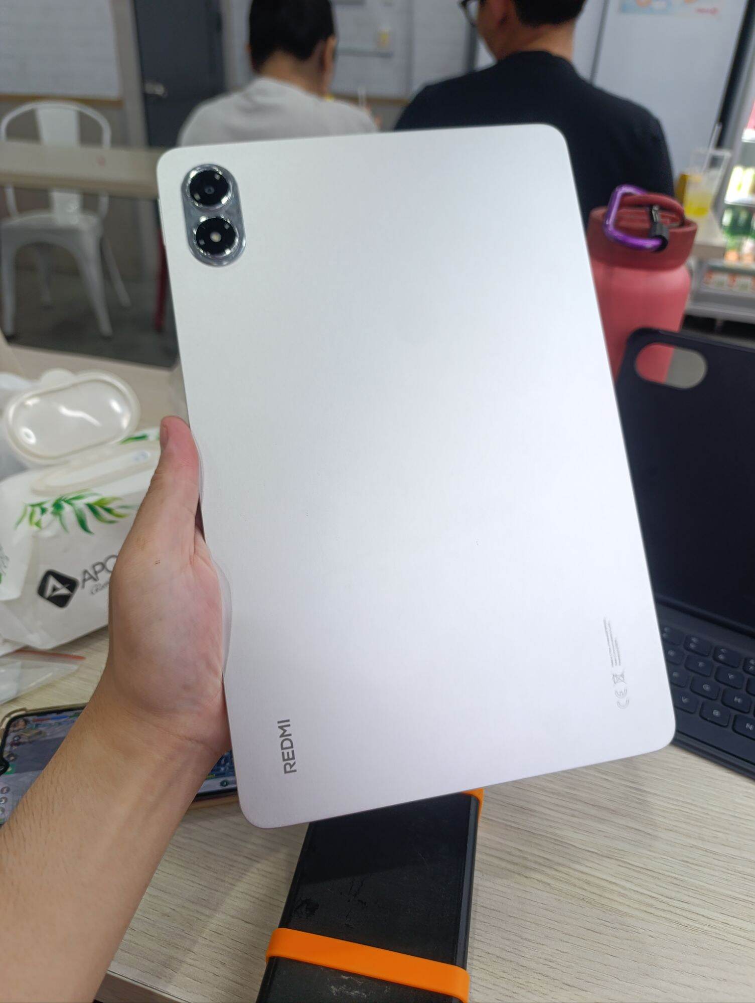[New] REDMI Pad 2 Pro | Màn hình 2.5K 12,1" sắc nét | Hình ảnh mượt mà với tần số quét lên đến 120Hz | Pin 12.000mAh (typ) cực khủng | Hỗ trợ sạc ngược có dây lên đến 27W | Snapdragon® 7s Gen 4 Mobile Platform