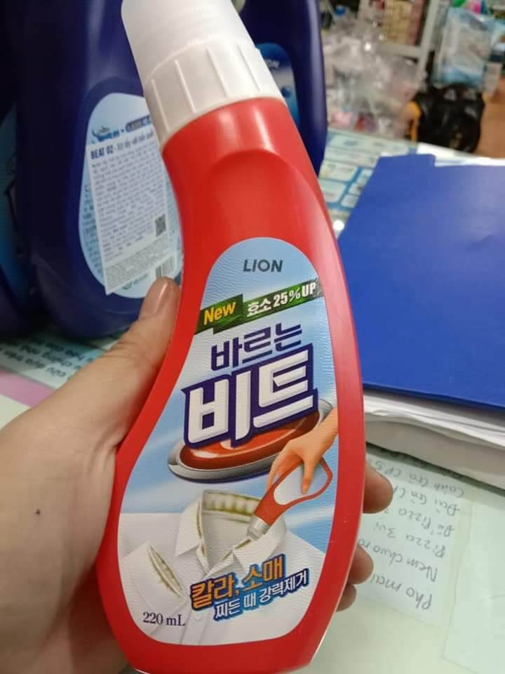 Xịt giặt tẩy quần áo 2 trong 1 Lion Beat O2 Hàn Quốc