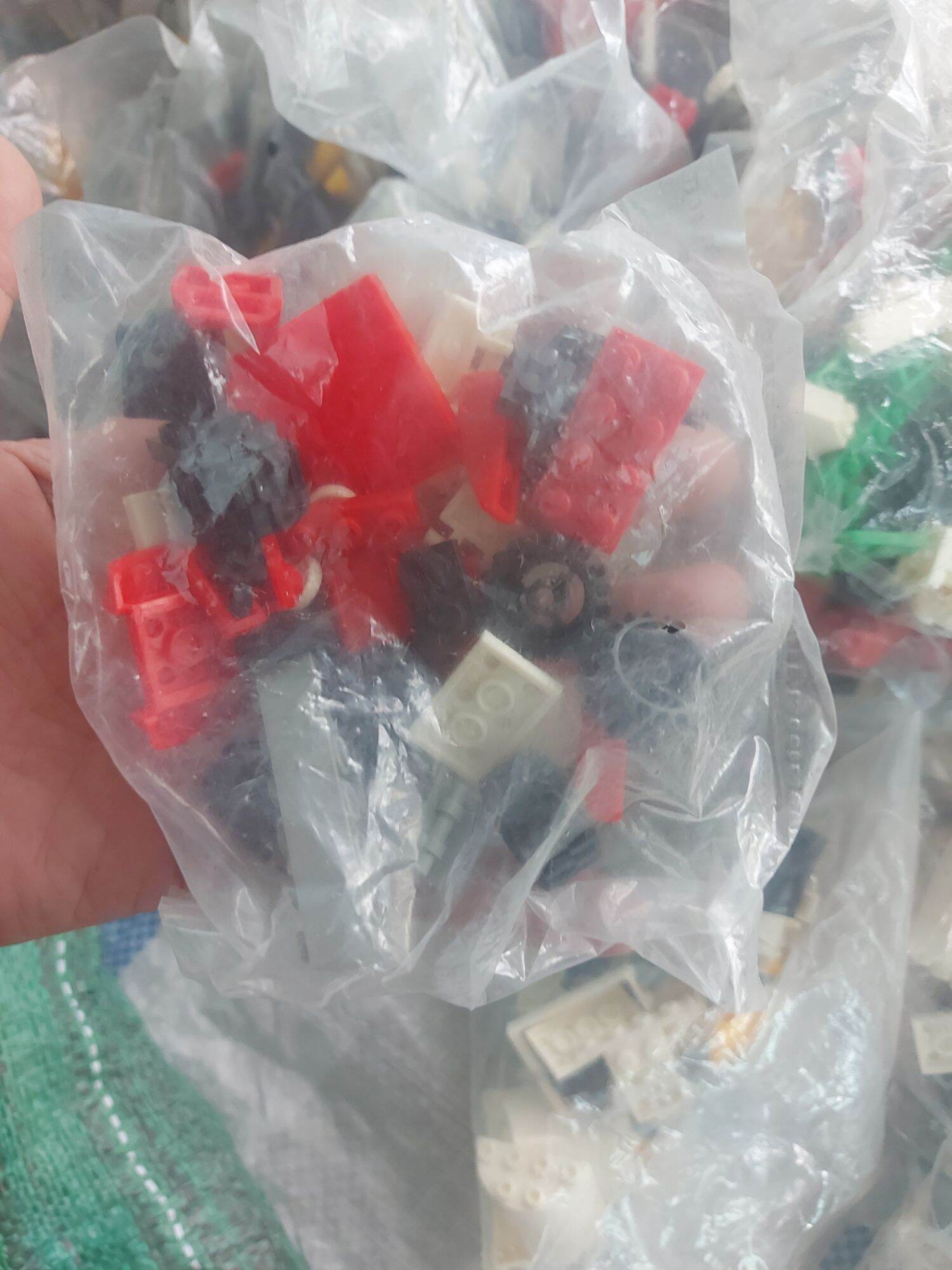 1kg đồ chơi lắp ráp non lego mới 100% còn bọc