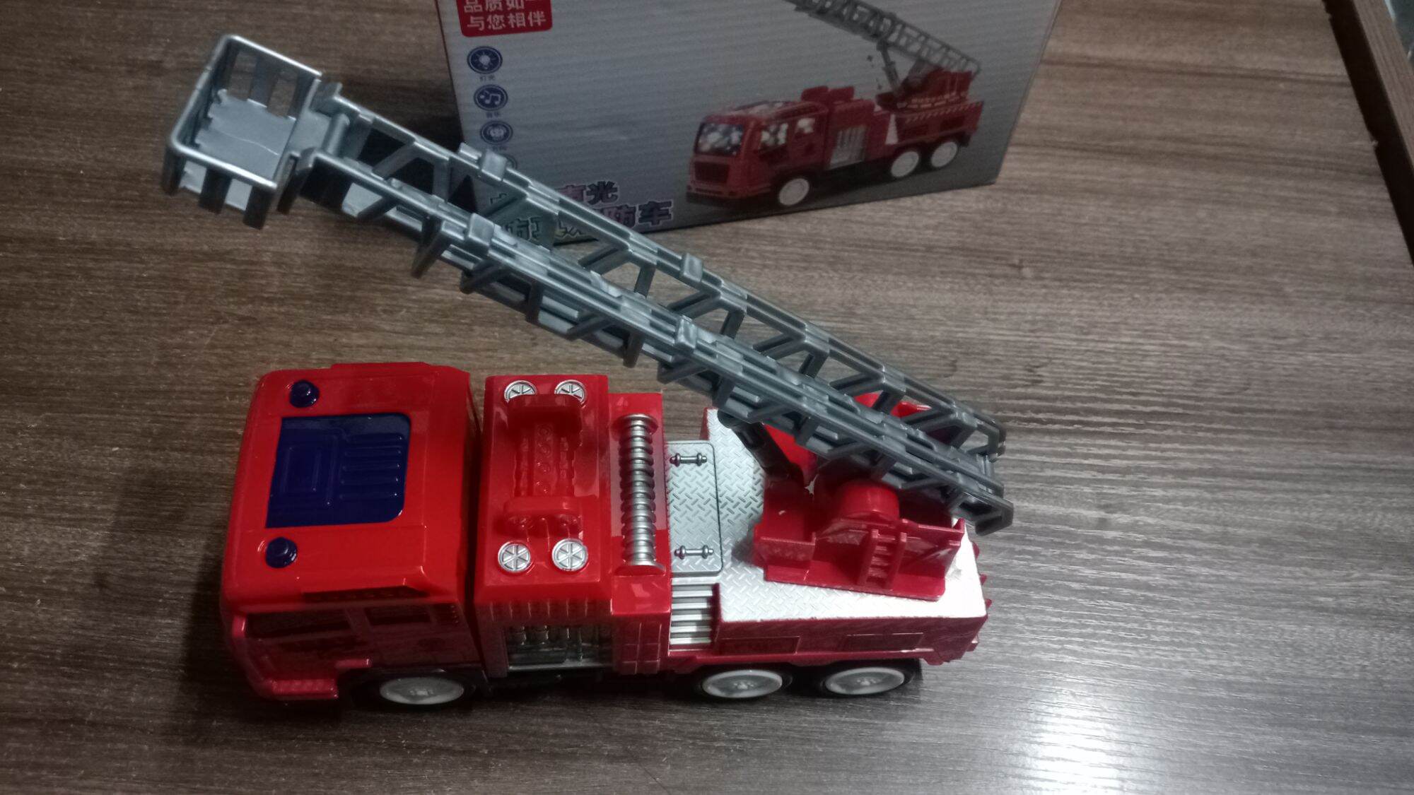 Xe thang cứu hỏa đồ chơi có nhạc đèn