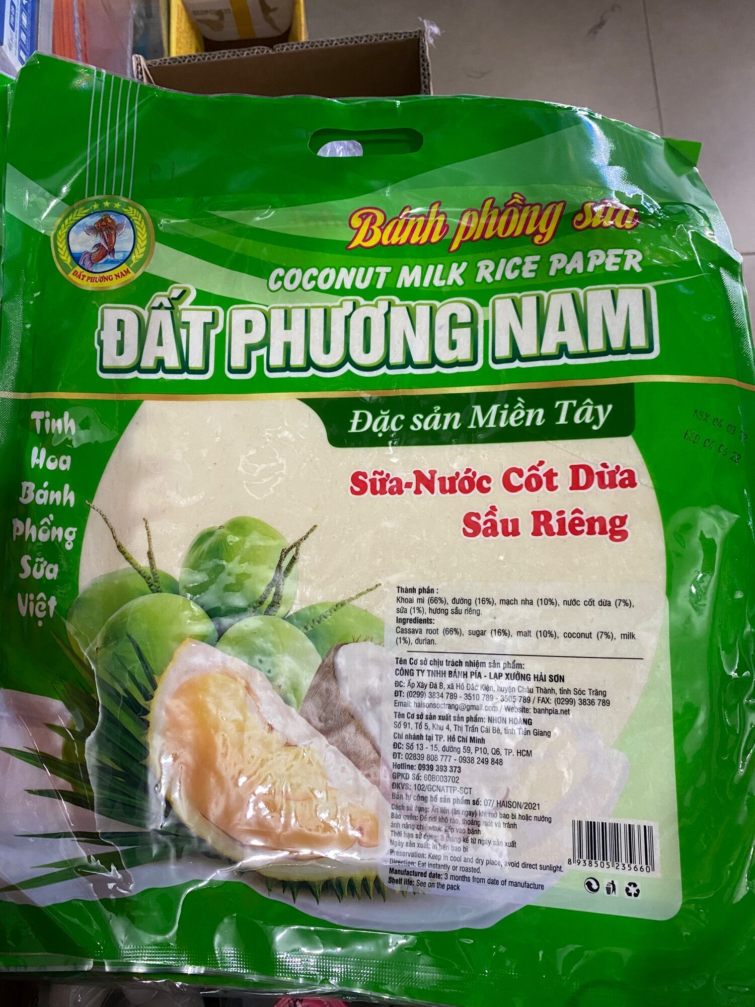 Bánh tráng sữa-nước cốt dừa sầu riêng đặc sản bến tre