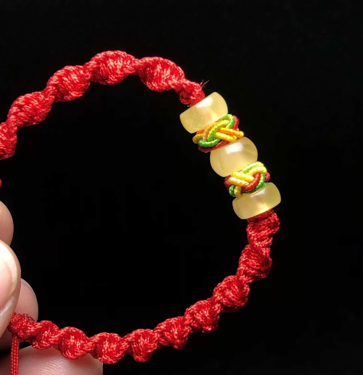 Vòng tay hạt hổ phách amber cho bé