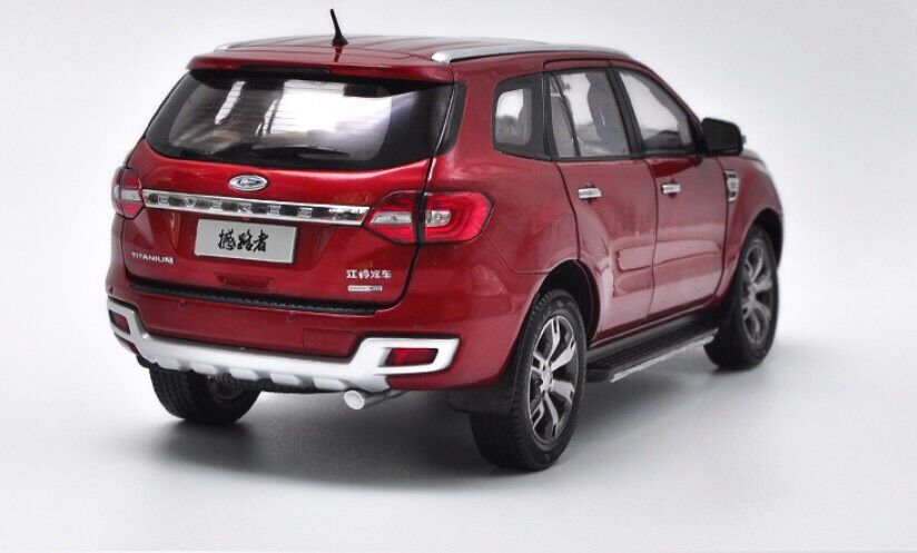 [HCM]Mô hình Ford Everest 2016 tỉ lệ 1:18