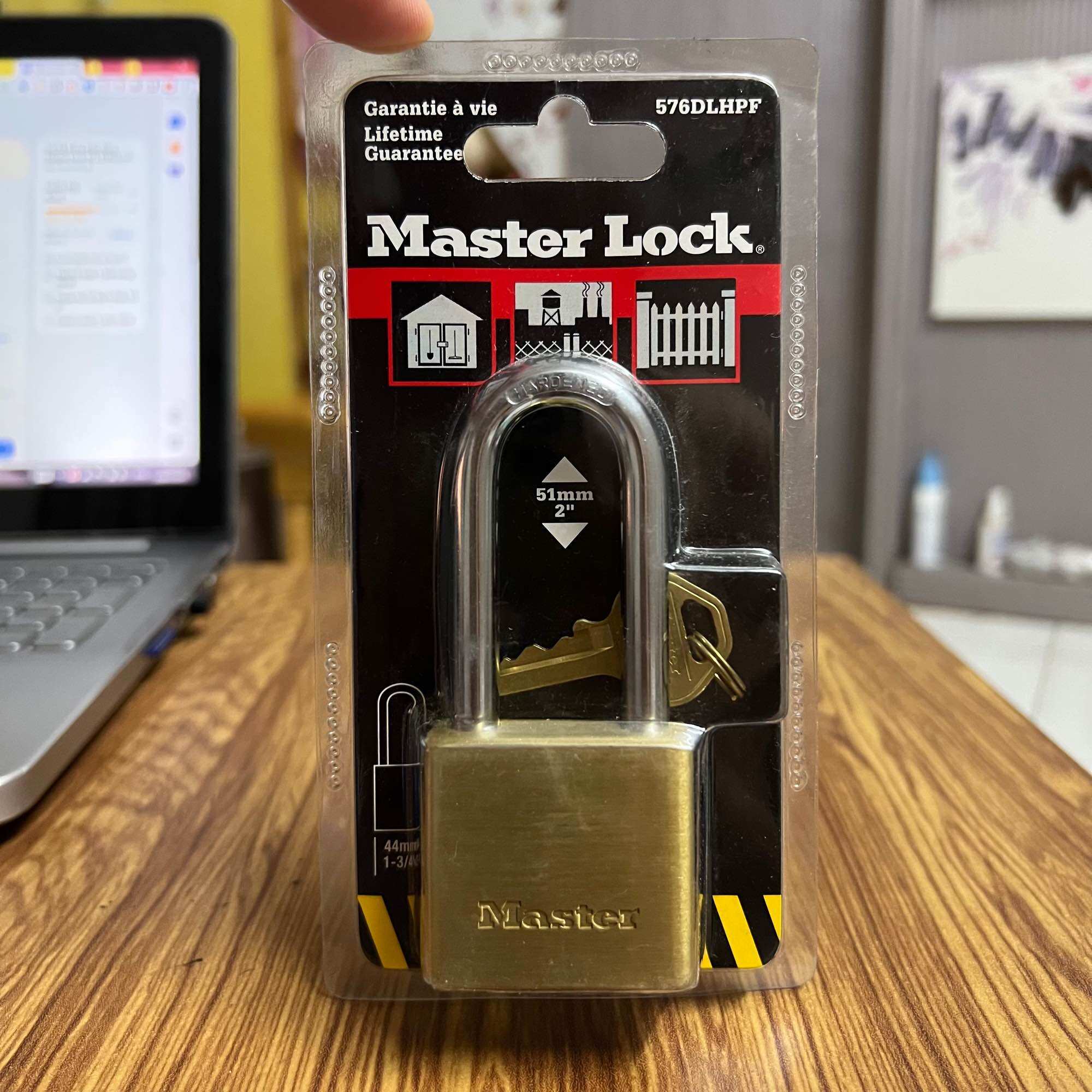 Ổ khóa Master Lock 576 DLHPF thân đồng - MITISHOP