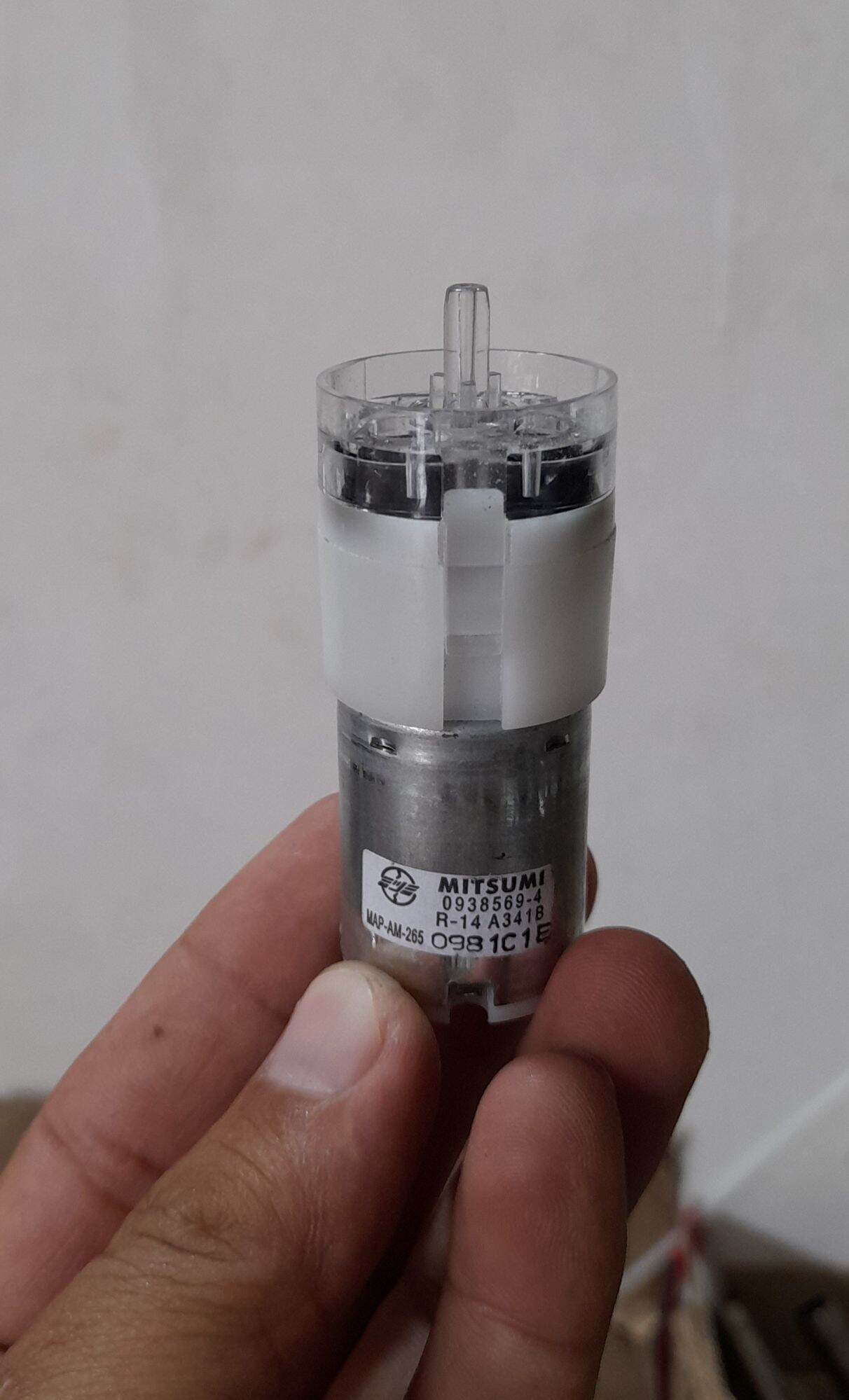 máy bơm hơi mini 6v
