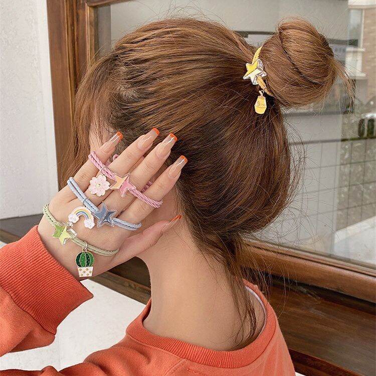 Cột tóc xinh xắn cho nữ
