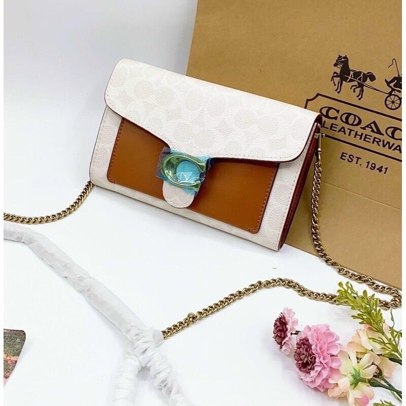 Túi đeo chéo kiêm clutch C0 ach tabby