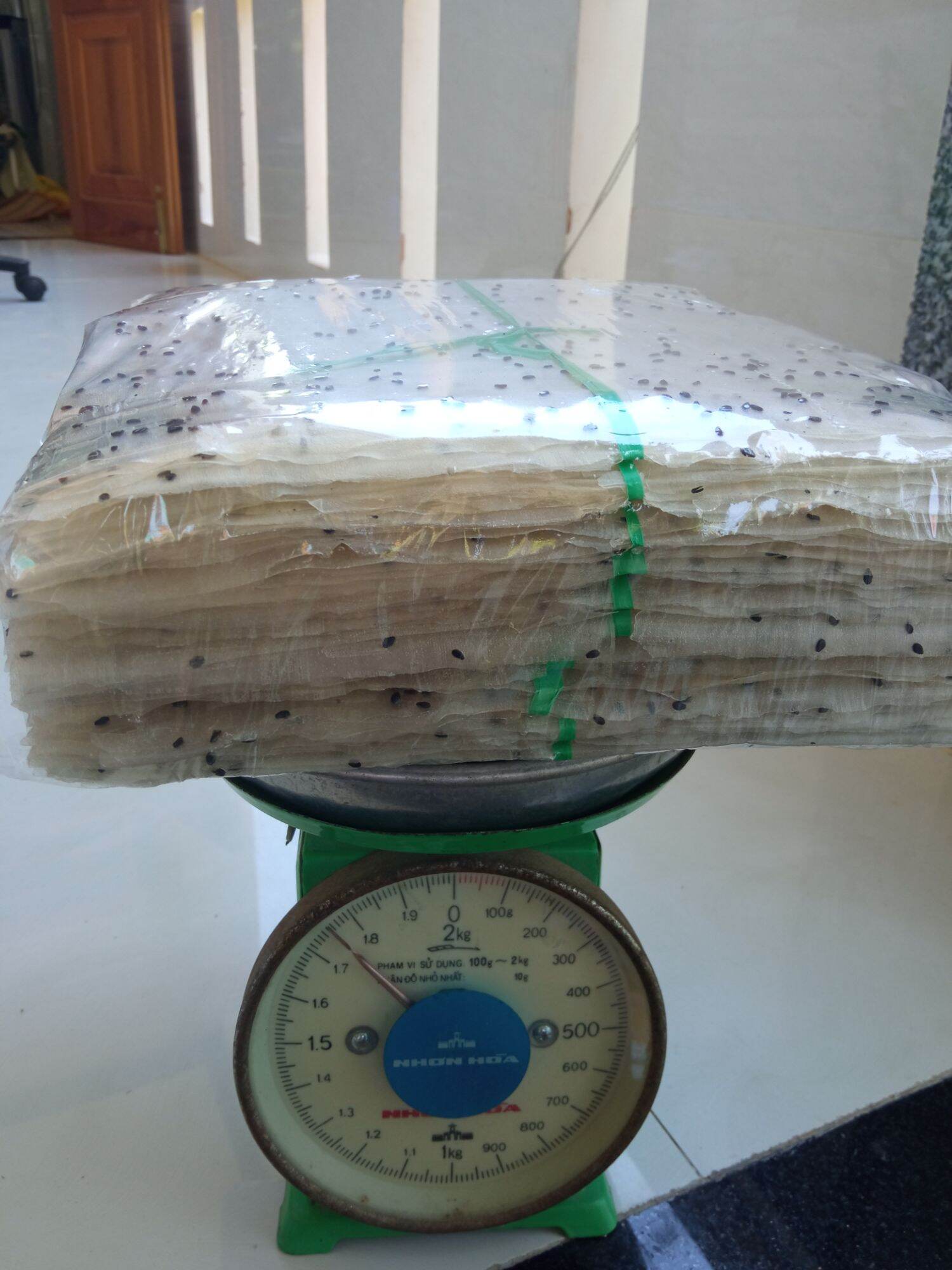 100 cái bánh tráng mè nhúng nươc Ninh Thuận